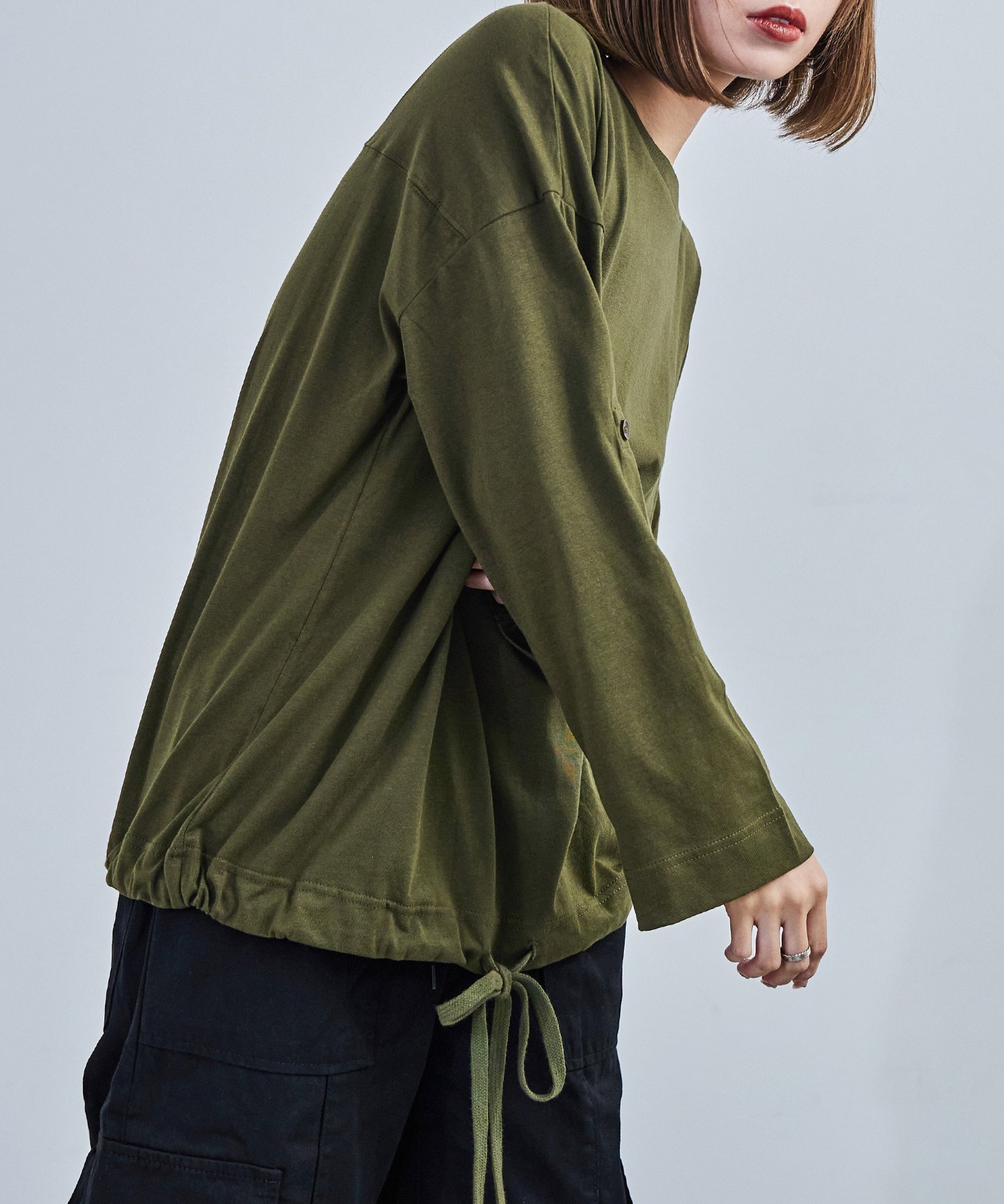 【ビーフラット/bflat】の【M-5L】2WAYバルーントップス 長袖 ロングスリーブ カットソー バルーンシルエット インテリア・キッズ・メンズ・レディースファッション・服の通販 founy(ファニー) 　ファッション　Fashion　レディースファッション　Fashion for Women　トップス・カットソー　Cut & Sew Tops　カットソー・ベーシックTシャツ　Cut-and-Sewn Tops / Stretch Tees & Basics　おすすめ　Recommended / Our Picks　カットソー　Cut and Sewn Top　スキニー　Skinny, Slim Fit　スラックス　Slacks, Dress Pants　スリム　Slim, Slim Fit　スリーブ　Sleeve, Long Sleeve / Short Sleeve　ドレープ　Drape, Draping Fabric　ドローコード　Drawcord, Drawstring Cord　ハーフ　Half, Half-Length　バランス　Balance, Style Balance　バルーン　Balloon, Balloon Silhouette　フロント　Front, Front Design　ロング　Long, Long-Length　ワイド　Wide, Wide Fit　A/W・秋冬　Autumn/Winter　長袖　Long Sleeve, Full Sleeve　カーキ|ID: prp329100004740304 ipo3291000000034244107