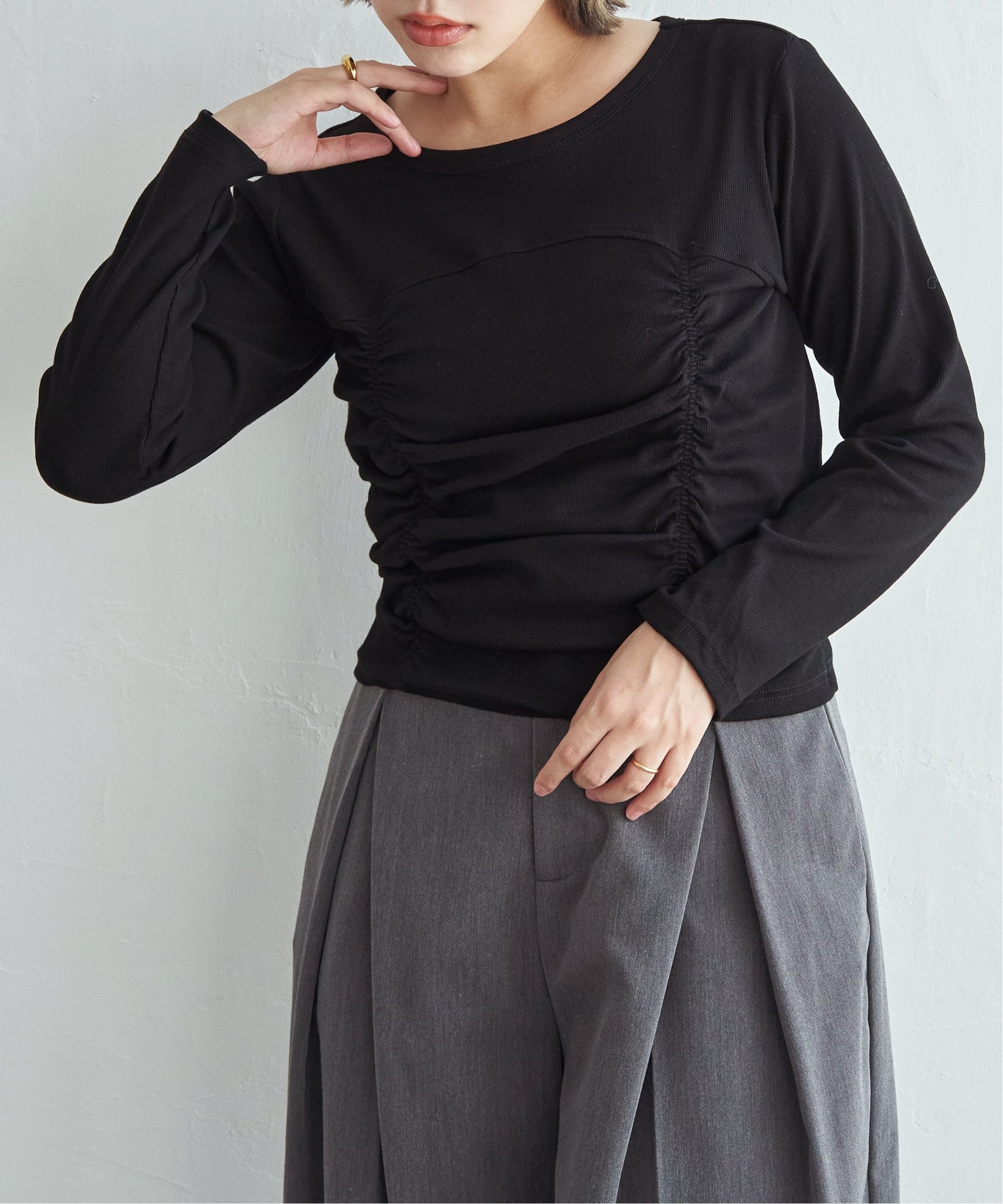 【ノッチ/notch】のテレコシャーリングプルオーバー インテリア・キッズ・メンズ・レディースファッション・服の通販 founy(ファニー) 　ファッション　Fashion　レディースファッション　Fashion for Women　トップス・カットソー　Cut & Sew Tops　カジュアルプルオーバー・ニットトップス　Pullovers & Knit Tops / Casual Pullovers　インナー　Innerwear　カーディガン　Cardigan, Knitwear　シャーリング　Shirring, Ruched　シンプル　Simple, Minimal　ジャケット　Jacket, Outerwear　スラックス　Slacks, Dress Pants　タイトスカート　Pencil Skirt, Tight Skirt　テレコ　Ribbed, Rib Stitch　デニム　Denim, Jeans Material　ドレープ　Drape, Draping Fabric　フィット　Fit, Slim Fit　エレガント 上品　Elegant　ブラック|ID: prp329100004740357 ipo3291000000034244947