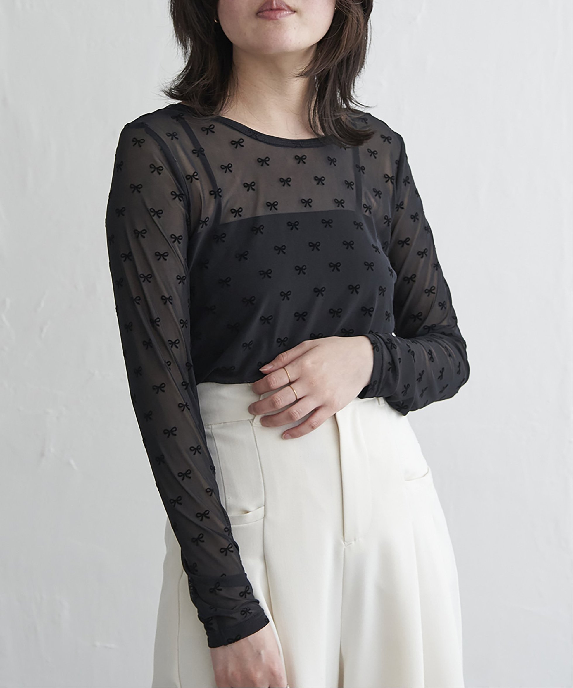 【ヴァンス エクスチェンジ/VENCE EXCHANGE】のシアーリボンフロッキープルオーバー 人気、トレンドファッション・服の通販 founy(ファニー) 　ファッション　Fashion　レディースファッション　Fashion for Women　トップス・カットソー　Cut & Sew Tops　カジュアルプルオーバー・ニットトップス　Pullovers & Knit Tops / Casual Pullovers　おすすめ　Recommended / Our Picks　インナー　Innerwear　キャミソール　Camisole, Spaghetti Strap Top　シアー　Sheer, See-Through　タンク　Tank Top, Sleeveless Top　デニム　Denim, Jeans Material　バランス　Balance, Style Balance　リボン　Ribbon, Bow　ワイド　Wide, Wide Fit　エレガント 上品　Elegant　 other-1|ID: prp329100004740382 ipo3291000000034245399