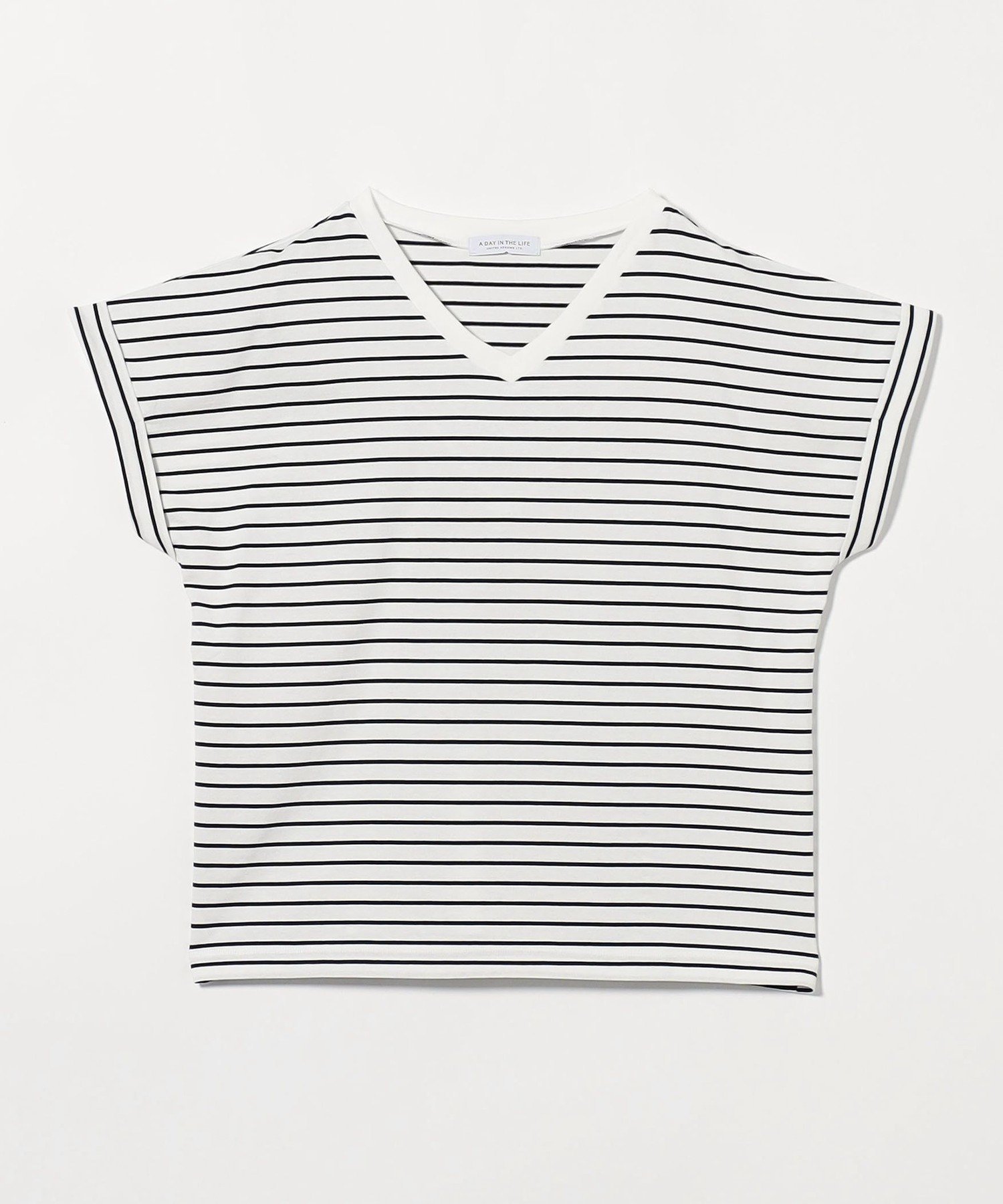 【ユナイテッドアローズ/UNITED ARROWS】のVネック フレンチスリーブTシャツ A DAY IN THE LIFE インテリア・キッズ・メンズ・レディースファッション・服の通販 founy(ファニー) 　ファッション　Fashion　レディースファッション　Fashion for Women　トップス・カットソー　Cut & Sew Tops　シャツ・ブラウス・オフィスカジュアル　Elegant Blouses & Button-Ups　ロングTシャツ・Tシャツ　Longline T-Shirts & Tees　Vネックトップス　V-Neck Tops / V-Cut Neckline Shirts　インナー　Innerwear　スリーブ　Sleeve, Long Sleeve / Short Sleeve　デニム　Denim, Jeans Material　フレア　Flare, Flared　フレンチ　French, French Style　ボーダー　Border, Stripe　リラックス　Relax, Relaxed Fit　アウトレット　Outlet / Clearance　その他1|ID: prp329100004740388 ipo3291000000034245568