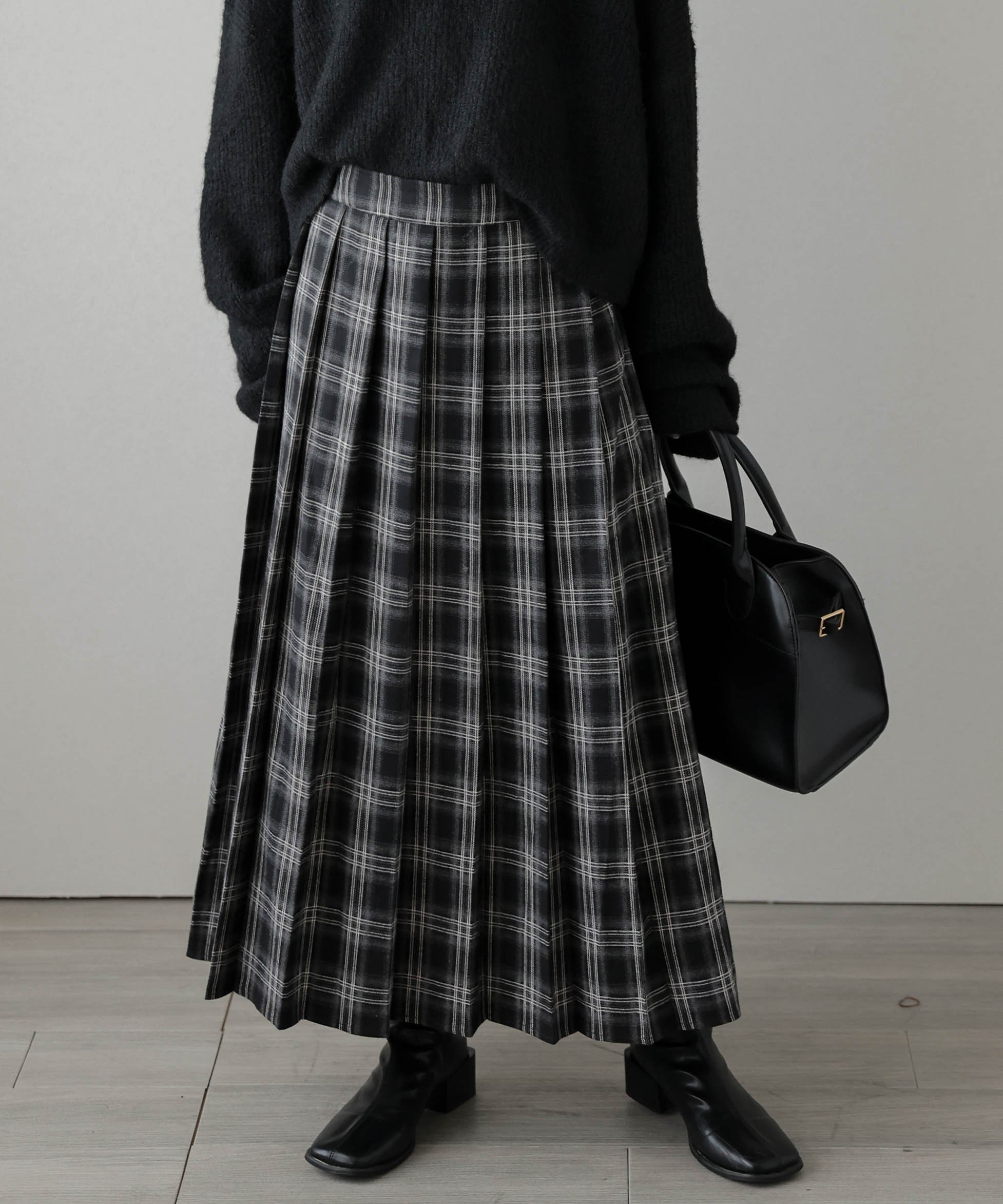 【ラジュール/Lajour】のチェックプリーツスカート インテリア・キッズ・メンズ・レディースファッション・服の通販 founy(ファニー) 　ファッション　Fashion　レディースファッション　Fashion for Women　スカート　Skirts　プリーツスカート / 上品フェミニンスタイル　Pleated Skirts　チェック　Check, Plaid, Tartan　トレンド　Trend, Trending Now　プリーツ　Pleats, Pleated　ロング　Long, Long-Length　ブラック|ID: prp329100004740514 ipo3291000000034651893