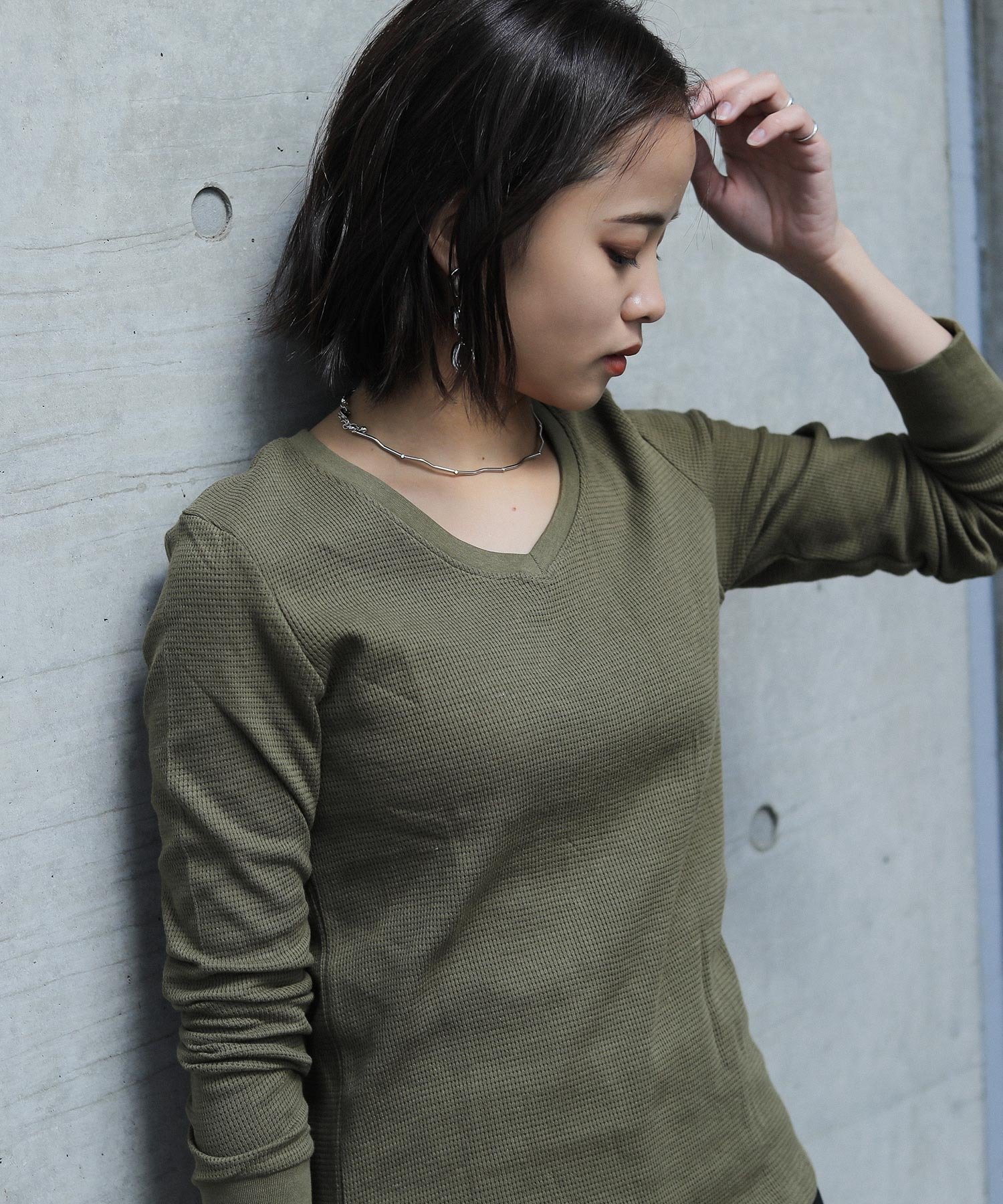 【ビーフラット/bflat】のワッフルサーマルVネックコットンTシャツ ロンT 20ss インテリア・キッズ・メンズ・レディースファッション・服の通販 founy(ファニー) 　ファッション　Fashion　レディースファッション　Fashion for Women　トップス・カットソー　Cut & Sew Tops　シャツ・ブラウス・オフィスカジュアル　Elegant Blouses & Button-Ups　ロングTシャツ・Tシャツ　Longline T-Shirts & Tees　Vネックトップス　V-Neck Tops / V-Cut Neckline Shirts　インナー　Innerwear　カットソー　Cut and Sewn Top　カーディガン　Cardigan, Knitwear　クール　Cool, Chic　シンプル　Simple, Minimal　ジャケット　Jacket, Outerwear　デニム　Denim, Jeans Material　パーカー　Hoodie, Parka　ワッフル　Waffle, Waffle Knit　カーキ|ID: prp329100004740516 ipo3291000000034287721