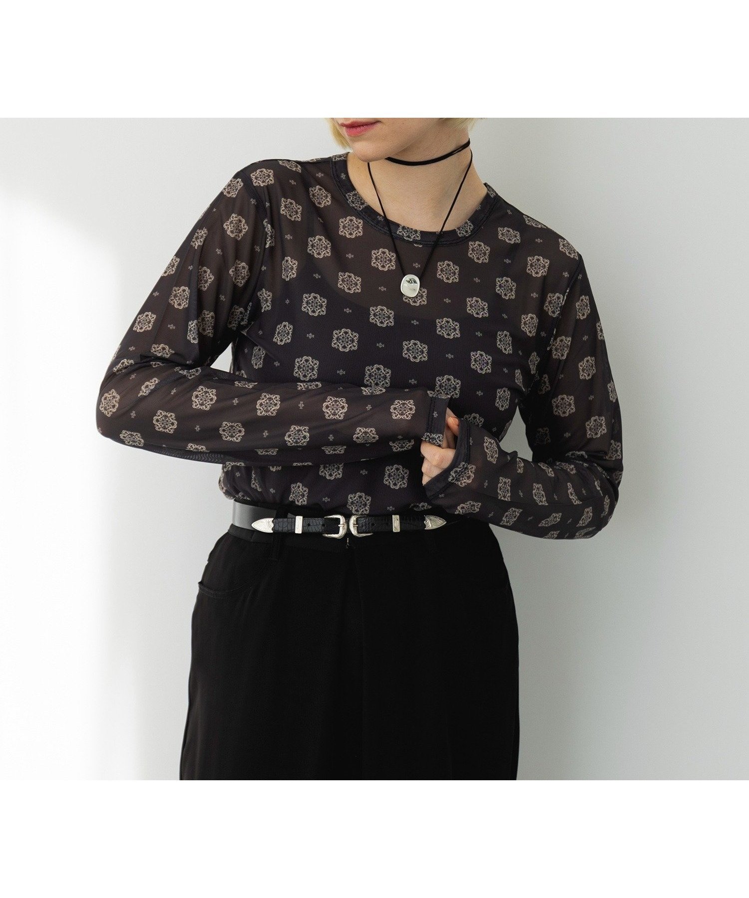 【セットアップセブン/SETUP7】のMAISON BREEZE reveur/crew neck long sleeve printed sheer tops シアートップス インテリア・キッズ・メンズ・レディースファッション・服の通販 founy(ファニー) 　ファッション　Fashion　レディースファッション　Fashion for Women　トップス・カットソー　Cut & Sew Tops　アクセサリー　Fashion Accessories　インナー　Innerwear　エレガント 上品　Elegant　キャミソール　Camisole, Spaghetti Strap Top　シアー　Sheer, See-Through　タンク　Tank Top, Sleeveless Top　トレンド　Trend, Trending Now　プリント　Print, Printed Pattern　リラックス　Relax, Relaxed Fit　再入荷　Restock / Back in Stock　おすすめ　Recommended / Our Picks　BLK2|ID: prp329100004740532 ipo3291000000034435501