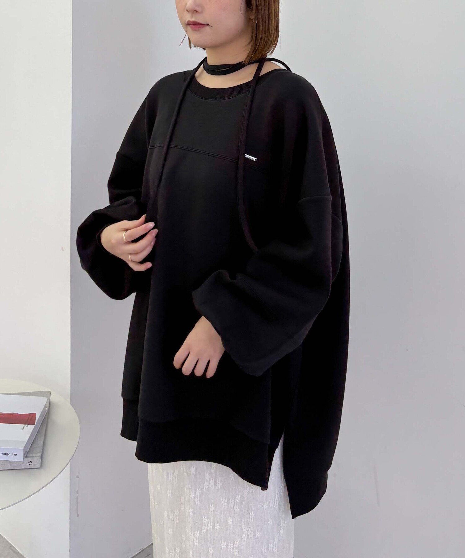 【アルシーヴ/archives】のダンボールBIGプルオーバー インテリア・キッズ・メンズ・レディースファッション・服の通販 founy(ファニー) 　ファッション　Fashion　レディースファッション　Fashion for Women　トップス・カットソー　Cut & Sew Tops　カジュアルプルオーバー・ニットトップス　Pullovers & Knit Tops / Casual Pullovers　おすすめ　Recommended / Our Picks　スウェット / スエット　Sweatshirt, Sweatwear　スリット　Slit, Slit Detail　ボトム　Bottoms, Lower Wear　BLACK|ID: prp329100004740593 ipo3291000000034248470