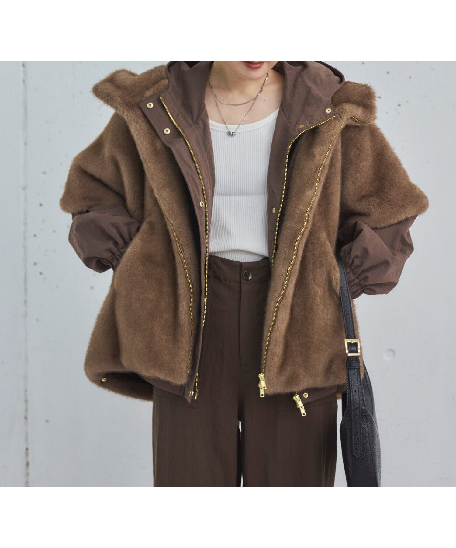 【ドゥ アルシーヴ/Doux archives】のミンクファーライクフーディーベスト インテリア・キッズ・メンズ・レディースファッション・服の通販 founy(ファニー) 　ファッション　Fashion　レディースファッション　Fashion for Women　アウター　Coat / Outerwear Collection　トップス・カットソー　Cut & Sew Tops　ベスト&ジレ / 重ね着スタイル　Vests & Gilets　おすすめ　Recommended / Our Picks　シンプル　Simple, Minimal　トレンド　Trend, Trending Now　ドローコード　Drawcord, Drawstring Cord　BROWN|ID: prp329100004740654 ipo3291000000034509221