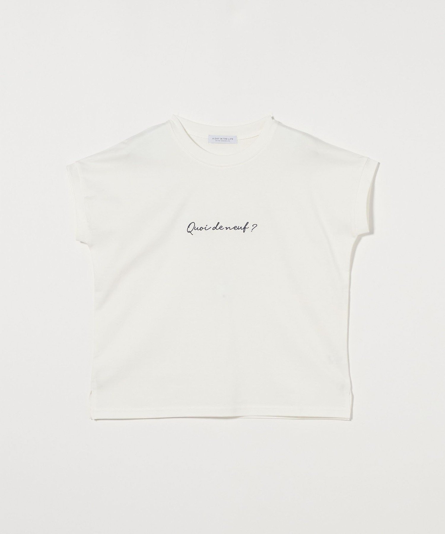 【ユナイテッドアローズ/UNITED ARROWS】のエンブロイダリー フレンチスリーブTシャツ A DAY IN THE LIFE インテリア・キッズ・メンズ・レディースファッション・服の通販 founy(ファニー) 　ファッション　Fashion　レディースファッション　Fashion for Women　トップス・カットソー　Cut & Sew Tops　シャツ・ブラウス・オフィスカジュアル　Elegant Blouses & Button-Ups　ロングTシャツ・Tシャツ　Longline T-Shirts & Tees　インナー　Innerwear　エンブロイダリー　Embroidery Design　カットソー　Cut and Sewn Top　カーディガン　Cardigan, Knitwear　シアー　Sheer, See-Through　シンプル　Simple, Minimal　ジャケット　Jacket, Outerwear　スリーブ　Sleeve, Long Sleeve / Short Sleeve　トレンド　Trend, Trending Now　フレンチ　French, French Style　アウトレット　Outlet / Clearance　おすすめ　Recommended / Our Picks　WHITE|ID: prp329100004740671 ipo3291000000034249328