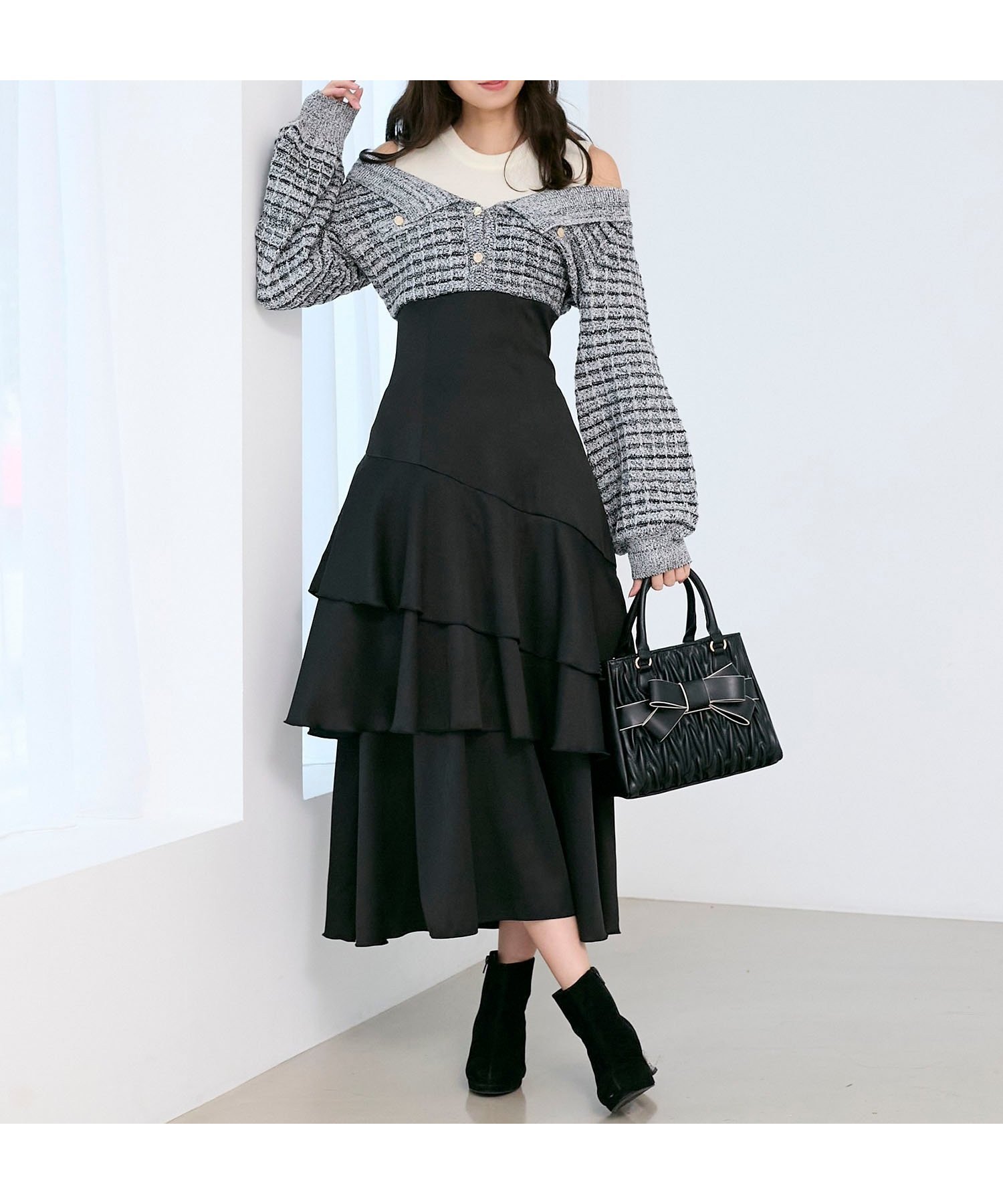 【マジェスティック レゴン/MAJESTIC LEGON】のツイードニットドッキングワンピース インテリア・キッズ・メンズ・レディースファッション・服の通販 founy(ファニー) 　ファッション　Fashion　レディースファッション　Fashion for Women　ワンピース　Dresses　アクリル　Acrylic Material　インナー　Innerwear　クラシカル　Classical, Vintage-Inspired　ショート　Short, Short Length　ダウン　Down, Puffer　ツイード　Twill, Twill Weave　ティアードスカート　Tiered Skirt, Flounced Skirt　ドッキング　Docking, Mixed Material　フェミニン　Feminine, Girly　レース　Lace, Lace Fabric　再入荷　Restock / Back in Stock　エレガント 上品　Elegant　ブラック柄|ID: prp329100004740674 ipo3291000000034632645