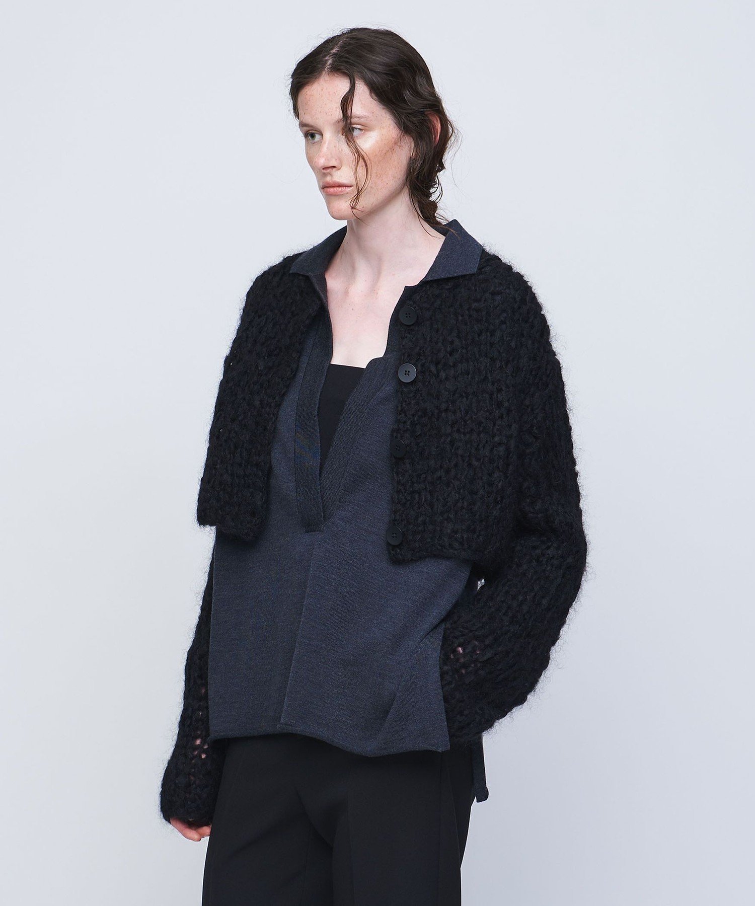 【ユナイテッドアローズ/UNITED ARROWS】のAEWEN MATOPH ハンドニット カーディガン インテリア・キッズ・メンズ・レディースファッション・服の通販 founy(ファニー) 　ファッション　Fashion　レディースファッション　Fashion for Women　トップス・カットソー　Cut & Sew Tops　ニット　Knit Tops & Sweaters　カーディガン・羽織り　Layered Style Cardigans　インナー　Innerwear　オレンジ　Orange　かぎ針　Crochet　カーディガン　Cardigan, Knitwear　クロップド　Cropped, Short Length　デニム　Denim, Jeans Material　トリミング　Trimming, Decorative Edge　手編み　Hand-Knitted, Handmade Knit　ハンド　Hand, Handmade　ボトム　Bottoms, Lower Wear　ルーズ　Loose, Oversized　ワイド　Wide, Wide Fit　アウトレット　Outlet / Clearance　BLACK|ID: prp329100004740720 ipo3291000000034249790
