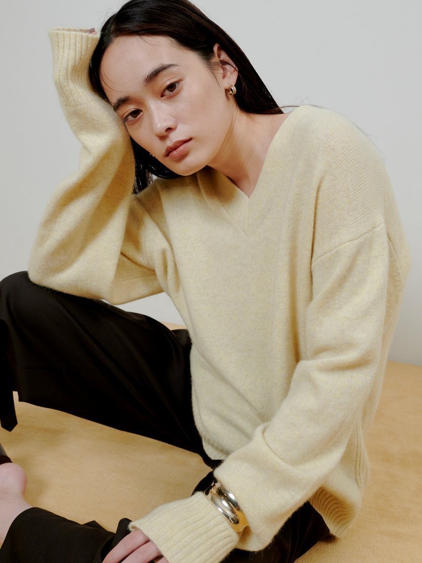 【ミースロエ/MIESROHE】のソフトシャギーオーバーサイズNT インテリア・キッズ・メンズ・レディースファッション・服の通販 founy(ファニー) 　ファッション　Fashion　レディースファッション　Fashion for Women　12月号　December Issue　スマート　Smart, Elegant　セットアップ　Set-Up, Coordinated Outfit　デコルテ　Décolleté, Neckline　雑誌　Magazine, Fashion Magazine　YEL[032]|ID: prp329100004740767 ipo3291000000034609912