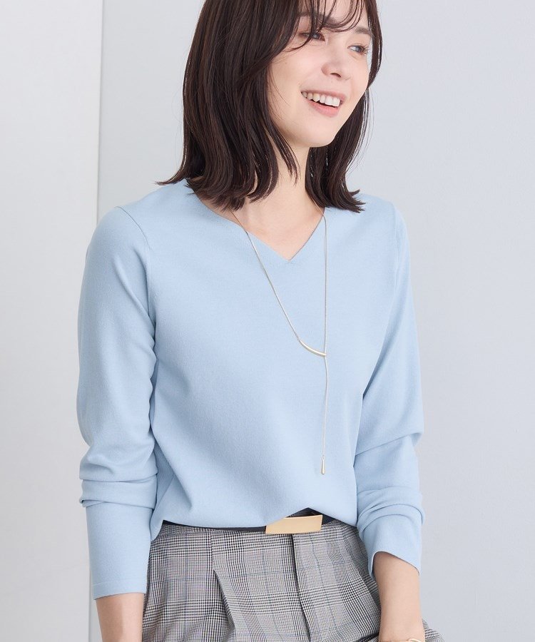 【インディヴィ/INDIVI】の秋SALE! 【洗える】Vネックコンパクトニット インテリア・キッズ・メンズ・レディースファッション・服の通販 founy(ファニー) 　ファッション　Fashion　レディースファッション　Fashion for Women　トップス・カットソー　Cut & Sew Tops　ニット　Knit Tops & Sweaters　Vネックトップス　V-Neck Tops / V-Cut Neckline Shirts　インナー　Innerwear　洗える　Machine Washable　秋　Autumn　シンプル　Simple, Minimal　ジャケット　Jacket, Outerwear　ストレッチ　Stretch, Stretchy Fabric　スマート　Smart, Elegant　定番　Standard, Basic Item　ボトム　Bottoms, Lower Wear　サックスブルー|ID: prp329100004740808 ipo3291000000034251122