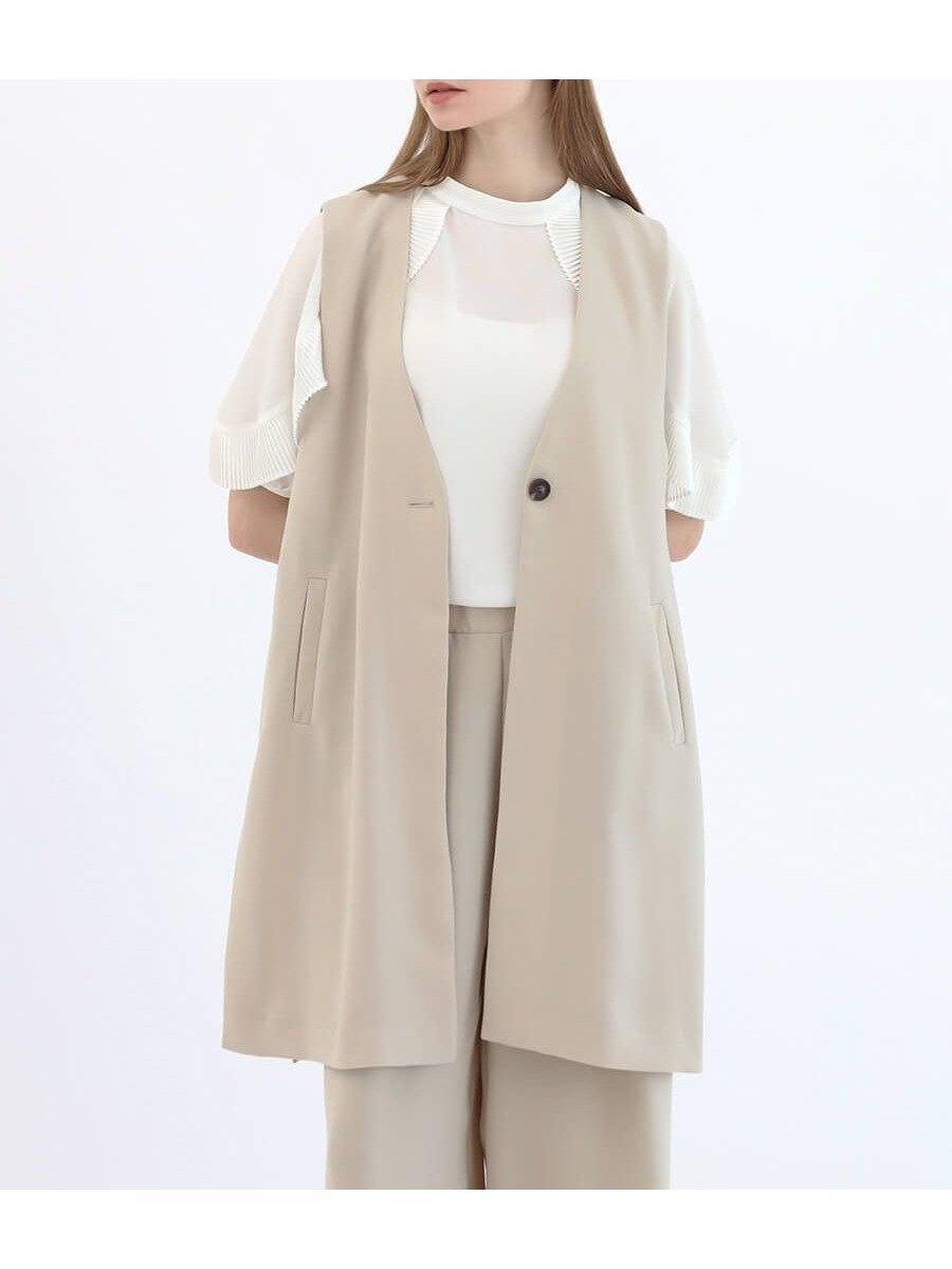 【ラシュッド/LASUD】のサイドスリットジレ インテリア・キッズ・メンズ・レディースファッション・服の通販 founy(ファニー) 　ファッション　Fashion　レディースファッション　Fashion for Women　アウター　Coat / Outerwear Collection　トップス・カットソー　Cut & Sew Tops　ベスト&ジレ / 重ね着スタイル　Vests & Gilets　スリット　Slit, Slit Detail　なめらか　Smooth, Silky Texture　バランス　Balance, Style Balance　ボトム　Bottoms, Lower Wear　ミドル　Middle Length, Mid Height　エレガント 上品　Elegant　ベージュ|ID: prp329100004740836 ipo3291000000034251519