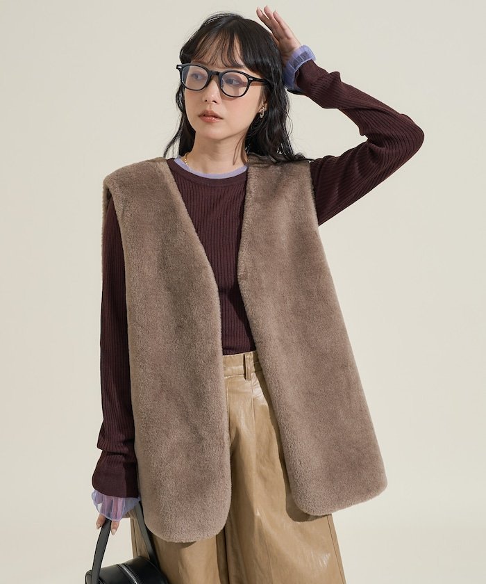 【フリークスストア/FREAK'S STORE】のファーベスト 25AW インテリア・キッズ・メンズ・レディースファッション・服の通販 founy(ファニー) https://founy.com/ ファッション Fashion レディースファッション Fashion for Women アウター Coat / Outerwear Collection トップス・カットソー Cut & Sew Tops ベスト&ジレ / 重ね着スタイル Vests & Gilets 2025年 2025 2025-2026秋冬・A/W Autumn/Winter 2025–26 AW25–26 冬 Winter / This Winter エレガント 上品 Elegant バランス Balance, Style Balance ベスト Vest, Waistcoat ポケット Pocket, Pocket Detail ロング Long, Long-Length A/W・秋冬 Autumn/Winter |ID: prp329100004740853 ipo3291000000034251801