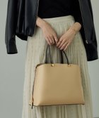 【ロペ/ROPE'】の【E POR】Y BAG Medium【軽量】【25AW】 人気、トレンドファッション・服の通販 founy(ファニー) ファッション Fashion レディースファッション Fashion for Women エレガント 上品 Elegant オレンジ Orange 秋 Autumn 傘 Umbrella, Parasol 軽量 Lightweight, Ultra Light サイドジップ Side Zip, Side Zipper ショルダー Shoulder, Shoulder Strap 定番 Standard, Basic Item パープル Purple, Violet ポケット Pocket, Pocket Detail 日傘 Parasol, UV Umbrella ラベンダー Lavender ビジネス 仕事 通勤 Business / Work / Commuting 2025年 2025 2025-2026秋冬・A/W Autumn/Winter 2025–26 AW25–26 thumbnail ベージュ(27)|ID: prp329100004740870 ipo3291000000034531878