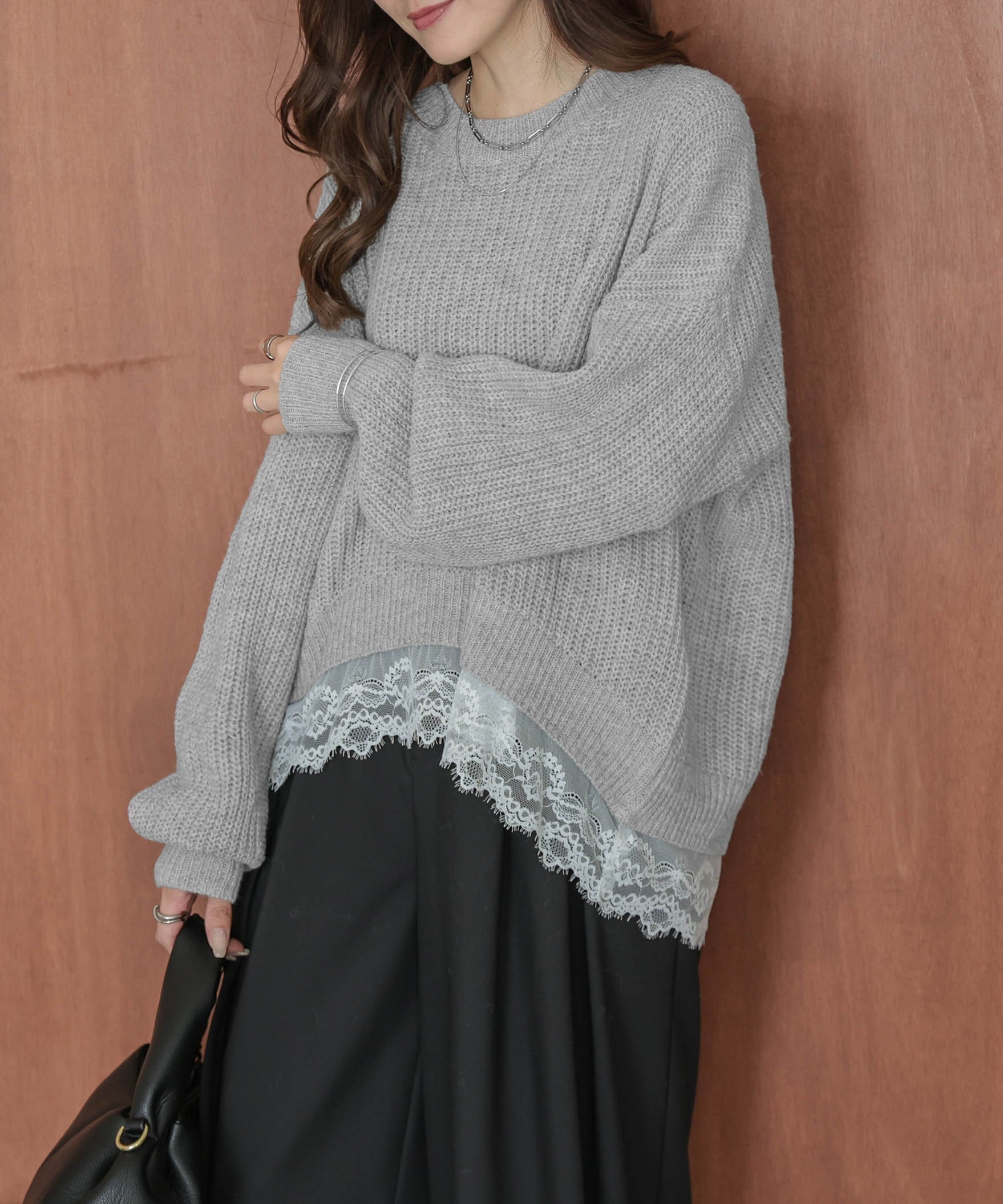 【ラジュール/Lajour】の裾レース ニットプルオーバー インテリア・キッズ・メンズ・レディースファッション・服の通販 founy(ファニー) 　ファッション　Fashion　レディースファッション　Fashion for Women　トップス・カットソー　Cut & Sew Tops　ニット　Knit Tops & Sweaters　カジュアルプルオーバー・ニットトップス　Pullovers & Knit Tops / Casual Pullovers　おすすめ　Recommended / Our Picks　シンプル　Simple, Minimal　ダウン　Down, Puffer　レース　Lace, Lace Fabric　グレー|ID: prp329100004741273 ipo3291000000034650968
