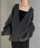 【セレクトモカ/SELECT MOCA】の【人気インフルエンサーコラボbySON】スリーブリンキングVネックカーディガン 人気、トレンドファッション・服の通販 founy(ファニー) ファッション Fashion レディースファッション Fashion for Women トップス・カットソー Cut & Sew Tops カーディガン・羽織り Layered Style Cardigans Vネックトップス V-Neck Tops / V-Cut Neckline Shirts カーディガン Cardigan, Knitwear シンプル Simple, Minimal 人気 Popular, Best Seller ベーシック Basic, Essential ボトム Bottoms, Lower Wear 羽織 Haori, Light Jacket ルーズ Loose, Oversized おすすめ Recommended / Our Picks thumbnail チャコール-03|ID: prp329100004741327 ipo3291000000034258679