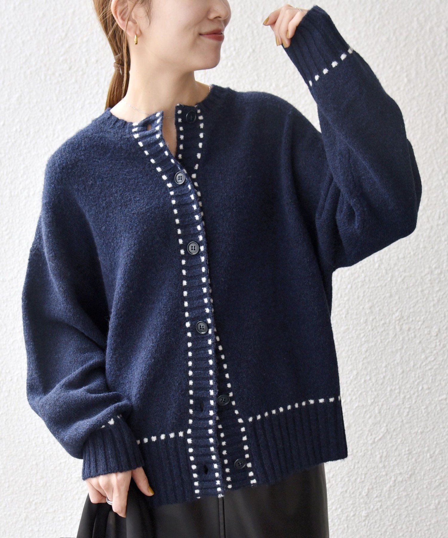 【シップス フォー ウィメン/SHIPS】のSHIPS any 手洗い可能 ステッチ デザイン ルーズ ニット カーディガン 人気、トレンドファッション・服の通販 founy(ファニー) 　ファッション　Fashion　レディースファッション　Fashion for Women　トップス・カットソー　Cut & Sew Tops　ニット　Knit Tops & Sweaters　カーディガン・羽織り　Layered Style Cardigans　洗える　Machine Washable　カーディガン　Cardigan, Knitwear　シンプル　Simple, Minimal　デニム　Denim, Jeans Material　フェミニン　Feminine, Girly　フロント　Front, Front Design　ルーズ　Loose, Oversized　おすすめ　Recommended / Our Picks　2025年　2025　2025-2026秋冬・A/W　Autumn/Winter 2025–26 AW25–26　 other-1|ID: prp329100004741391 ipo3291000000034967087