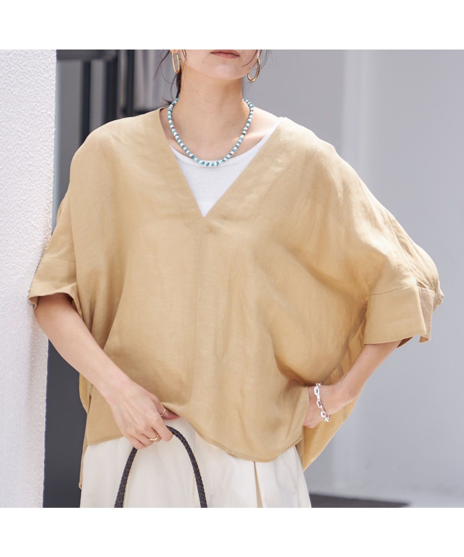 【シップス フォー ウィメン/SHIPS】の【一部WEB限定】 手洗い可能 IMPERIAL LINEN スキッパー ブラウス インテリア・キッズ・メンズ・レディースファッション・服の通販 founy(ファニー) 　ファッション　Fashion　レディースファッション　Fashion for Women　トップス・カットソー　Cut & Sew Tops　シャツ・ブラウス・オフィスカジュアル　Elegant Blouses & Button-Ups　アクセサリー　Fashion Accessories　インナー　Innerwear　カフス　Cuff Design　シンプル　Simple, Minimal　スキッパー　Skipper, Open Collar　スリット　Slit, Slit Detail　デニム　Denim, Jeans Material　ボトム　Bottoms, Lower Wear　リネン　Linen, Linen Fabric　おすすめ　Recommended / Our Picks　エレガント 上品　Elegant　2025年　2025　2025春夏・S/S　Spring/Summer 2025 SS25　ベージュ|ID: prp329100004741411 ipo3291000000034259493