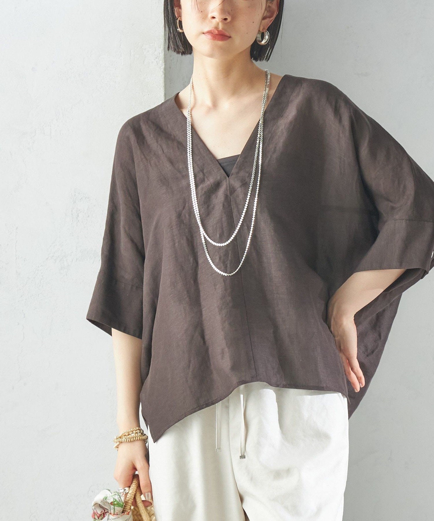 【シップス フォー ウィメン/SHIPS】の【一部WEB限定】 手洗い可能 IMPERIAL LINEN スキッパー ブラウス インテリア・キッズ・メンズ・レディースファッション・服の通販 founy(ファニー) 　ファッション　Fashion　レディースファッション　Fashion for Women　トップス・カットソー　Cut & Sew Tops　シャツ・ブラウス・オフィスカジュアル　Elegant Blouses & Button-Ups　アクセサリー　Fashion Accessories　インナー　Innerwear　カフス　Cuff Design　シンプル　Simple, Minimal　スキッパー　Skipper, Open Collar　スリット　Slit, Slit Detail　デニム　Denim, Jeans Material　ボトム　Bottoms, Lower Wear　リネン　Linen, Linen Fabric　おすすめ　Recommended / Our Picks　エレガント 上品　Elegant　2025年　2025　2025春夏・S/S　Spring/Summer 2025 SS25　ブラウン|ID: prp329100004741411 ipo3291000000034259496
