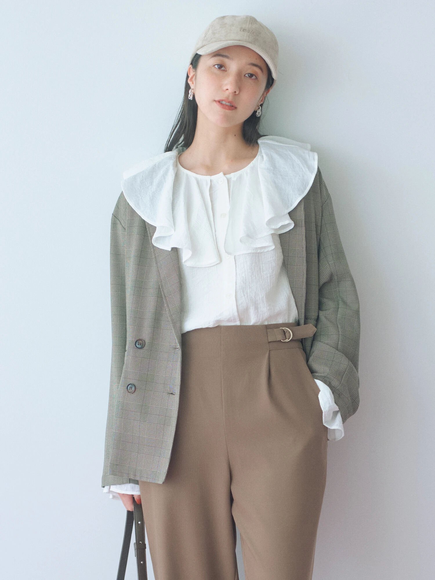 【サマンサモスモス/Samansa Mos2】のアソートダブルジャケット インテリア・キッズ・メンズ・レディースファッション・服の通販 founy(ファニー) 　ファッション　Fashion　レディースファッション　Fashion for Women　アウター　Coat / Outerwear Collection　レディースジャケット・軽アウター　Jackets　クラシカル　Classical, Vintage-Inspired　ジャケット　Jacket, Outerwear　ダブル　Double, Double-Breasted　ポケット　Pocket, Pocket Detail　エレガント 上品　Elegant　ベージュ|ID: prp329100004741702 ipo3291000000034262059