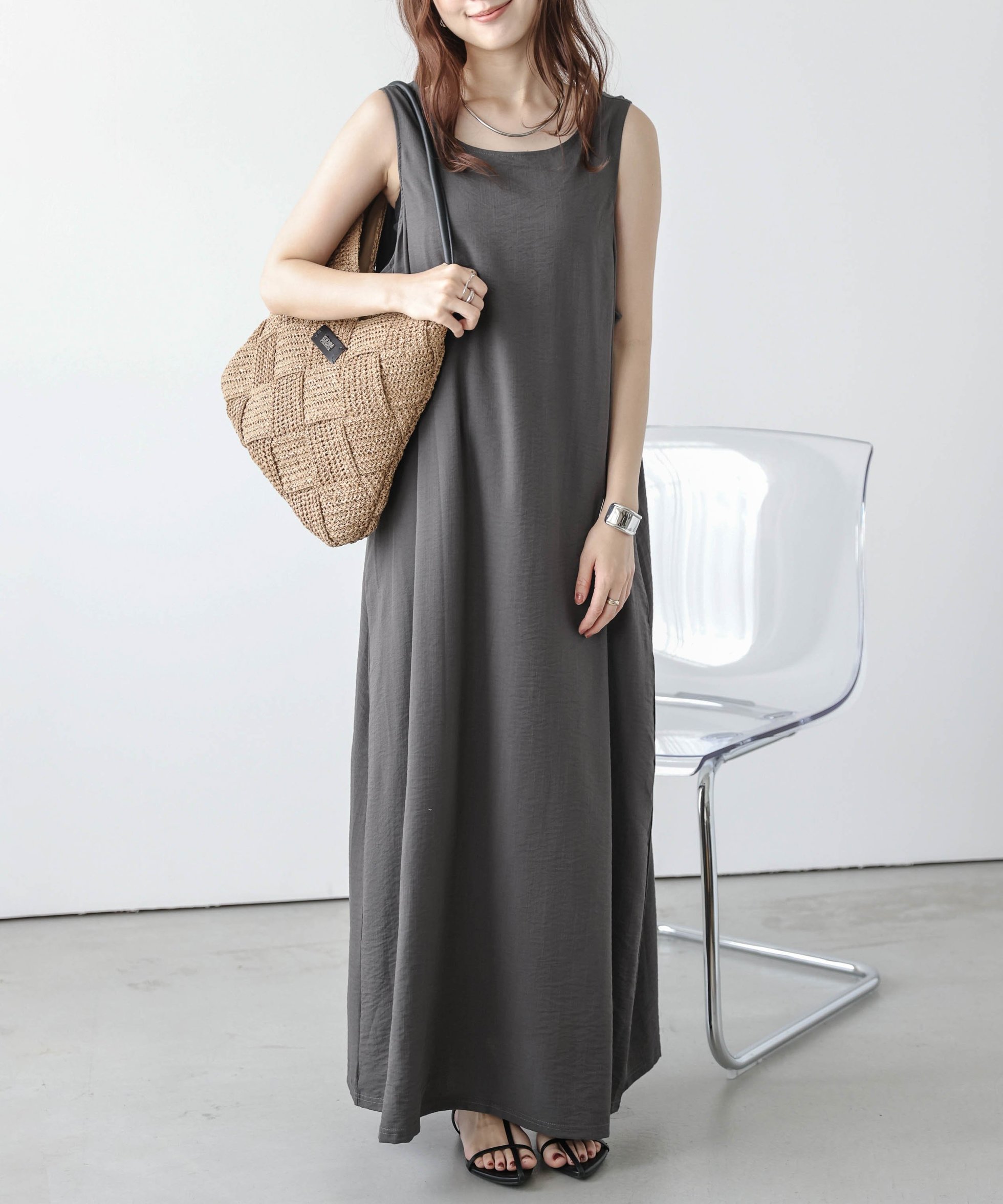 【ラジュール/Lajour】の前後2Way リネンライク フレアワンピース インテリア・キッズ・メンズ・レディースファッション・服の通販 founy(ファニー) 　ファッション　Fashion　レディースファッション　Fashion for Women　ワンピース　Dresses　おすすめ　Recommended / Our Picks　サマー　Summer, Summer Style　デコルテ　Décolleté, Neckline　フレア　Flare, Flared　ラウンド　Round, Round Neck　チャコール|ID: prp329100004741777 ipo3291000000034262619