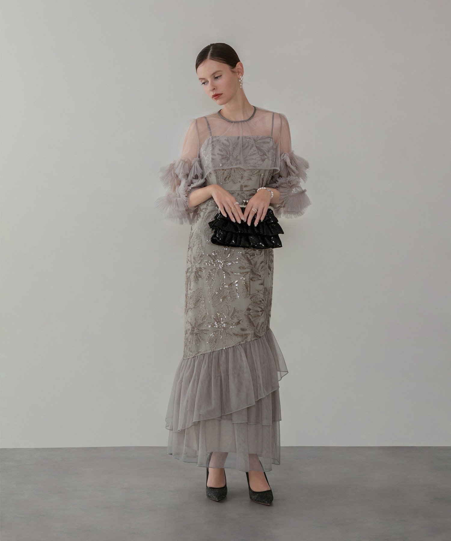 【レジャ/Leja】のLeja-フラワースパンコールチュールフリルスリーブIラインワンピースドレス結婚式 インテリア・キッズ・メンズ・レディースファッション・服の通販 founy(ファニー) ファッション Fashion レディースファッション Fashion for Women ワンピース Dresses フォーマル・パーティードレス・結婚式用ドレス Elegant & Casual Dresses スパンコール Sequins, Sequin Embellishment スリーブ Sleeve, Long Sleeve / Short Sleeve チュール Tulip, Tulip Motif デコルテ Décolleté, Neckline ドレス Dress, One-Piece フラワー Flower, Floral フリル Frill, Ruffle マーメイド Mermaid, Fishtail Silhouette モチーフ Motif, Design Theme エレガント 上品 Elegant 結婚式 Wedding GRY|ID: prp329100004741792 ipo3291000000034380855