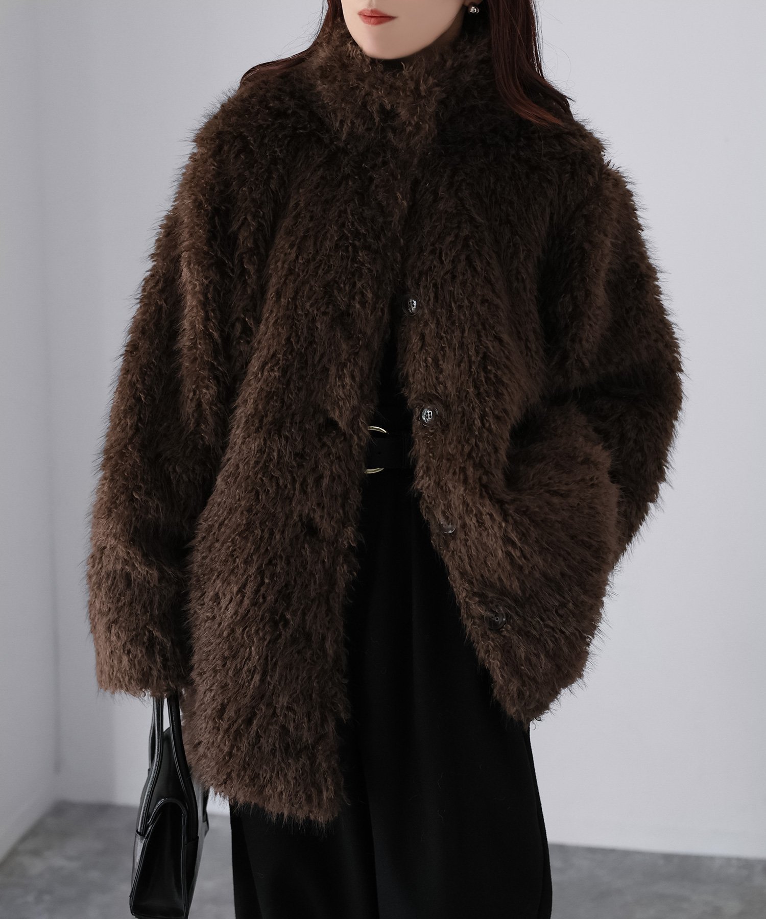 【リベリー/Riberry】のミドル丈フェイクファーAラインコート インテリア・キッズ・メンズ・レディースファッション・服の通販 founy(ファニー) 　ファッション　Fashion　レディースファッション　Fashion for Women　アウター　Coat / Outerwear Collection　コート・ロングコート・ピーコート　Long Coats, Peacoats & More　Aラインコート　A-Line Coats　インナー　Innerwear　オケージョン　Occasion Wear　今季　This Season, Current Season　シンプル　Simple, Minimal　スタンド　Stand Collar, Upright Stand　デニム　Denim, Jeans Material　フェイクファー　Faux Fur, Imitation Fur　フロント　Front, Front Design　ポケット　Pocket, Pocket Detail　防寒　Cold Protection, Winter-Ready　マフラー　Scarf, Muffler　ミドル　Middle Length, Mid Height　リアル　Real, Realistic　ロング　Long, Long-Length　ワイド　Wide, Wide Fit　冬　Winter / This Winter　再入荷　Restock / Back in Stock　おすすめ　Recommended / Our Picks　エレガント 上品　Elegant　セレモニー　Ceremony　ブラウン|ID: prp329100004741807 ipo3291000000034499899