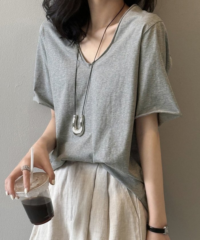 【ミニミニストア/miniministore】のvネックtシャツ レディース 綿100% インテリア・キッズ・メンズ・レディースファッション・服の通販 founy(ファニー) https://founy.com/ ファッション Fashion レディースファッション Fashion for Women トップス・カットソー Cut & Sew Tops シャツ・ブラウス・オフィスカジュアル Elegant Blouses & Button-Ups ロングTシャツ・Tシャツ Longline T-Shirts & Tees Vネックトップス V-Neck Tops / V-Cut Neckline Shirts カットソー Cut and Sewn Top クラシック Classic, Timeless Style リネン Linen, Linen Fabric リラックス Relax, Relaxed Fit ロング Long, Long-Length 半袖 Short Sleeve, Half Sleeve 夏 Summer 春 Spring S/S・春夏 SS, Spring/Summer, Warm Season 無地 Plain, Solid Color |ID: prp329100004741809 ipo3291000000034262891