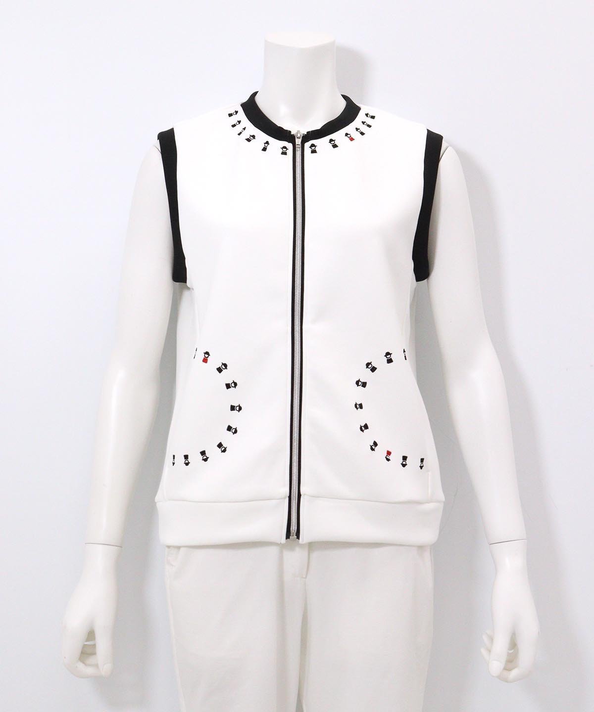 【ピッコーネクラブ/Picone Club】のピコライン刺繍ジップベスト インテリア・キッズ・メンズ・レディースファッション・服の通販 founy(ファニー) 　ファッション　Fashion　レディースファッション　Fashion for Women　アウター　Coat / Outerwear Collection　トップス・カットソー　Cut & Sew Tops　ベスト&ジレ / 重ね着スタイル　Vests & Gilets　おすすめ　Recommended / Our Picks　セットアップ　Set-Up, Coordinated Outfit　ベスト　Vest, Waistcoat　ポケット　Pocket, Pocket Detail　ホワイト|ID: prp329100004741830 ipo3291000000034263324