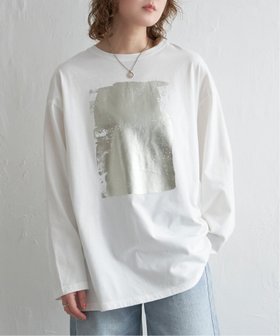 【ノッチ/notch】の箔プリントロンT 人気、トレンドファッション・服の通販 founy(ファニー) ファッション Fashion レディースファッション Fashion for Women トップス・カットソー Cut & Sew Tops ロングTシャツ・Tシャツ Longline T-Shirts & Tees インナー Innerwear 春 Spring カーゴパンツ Cargo Pants, Utility Pants トレンド Trend, Trending Now ビッグ Big, Oversized プリント Print, Printed Pattern ボトム Bottoms, Lower Wear 羽織 Haori, Light Jacket マーメイド Mermaid, Fishtail Silhouette ルーズ Loose, Oversized 冬 Winter / This Winter 夏 Summer |ID:prp329100004741833