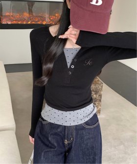 【チェルカ/CERCA】のMEMECLE/レイヤード風 ドットスリムカットソー 人気、トレンドファッション・服の通販 founy(ファニー) ファッション Fashion レディースファッション Fashion for Women トップス・カットソー Cut & Sew Tops カットソー・ベーシックTシャツ Cut-and-Sewn Tops / Stretch Tees & Basics おすすめ Recommended / Our Picks インナー Innerwear カットソー Cut and Sewn Top シンプル Simple, Minimal スラックス Slacks, Dress Pants デニム Denim, Jeans Material トレンド Trend, Trending Now ドット Polka Dot, Dot Pattern フィット Fit, Slim Fit プリーツ Pleats, Pleated ミックス Mix, Mixed Style ワンポイント One Point, Statement Accent 再入荷 Restock / Back in Stock |ID:prp329100004741852