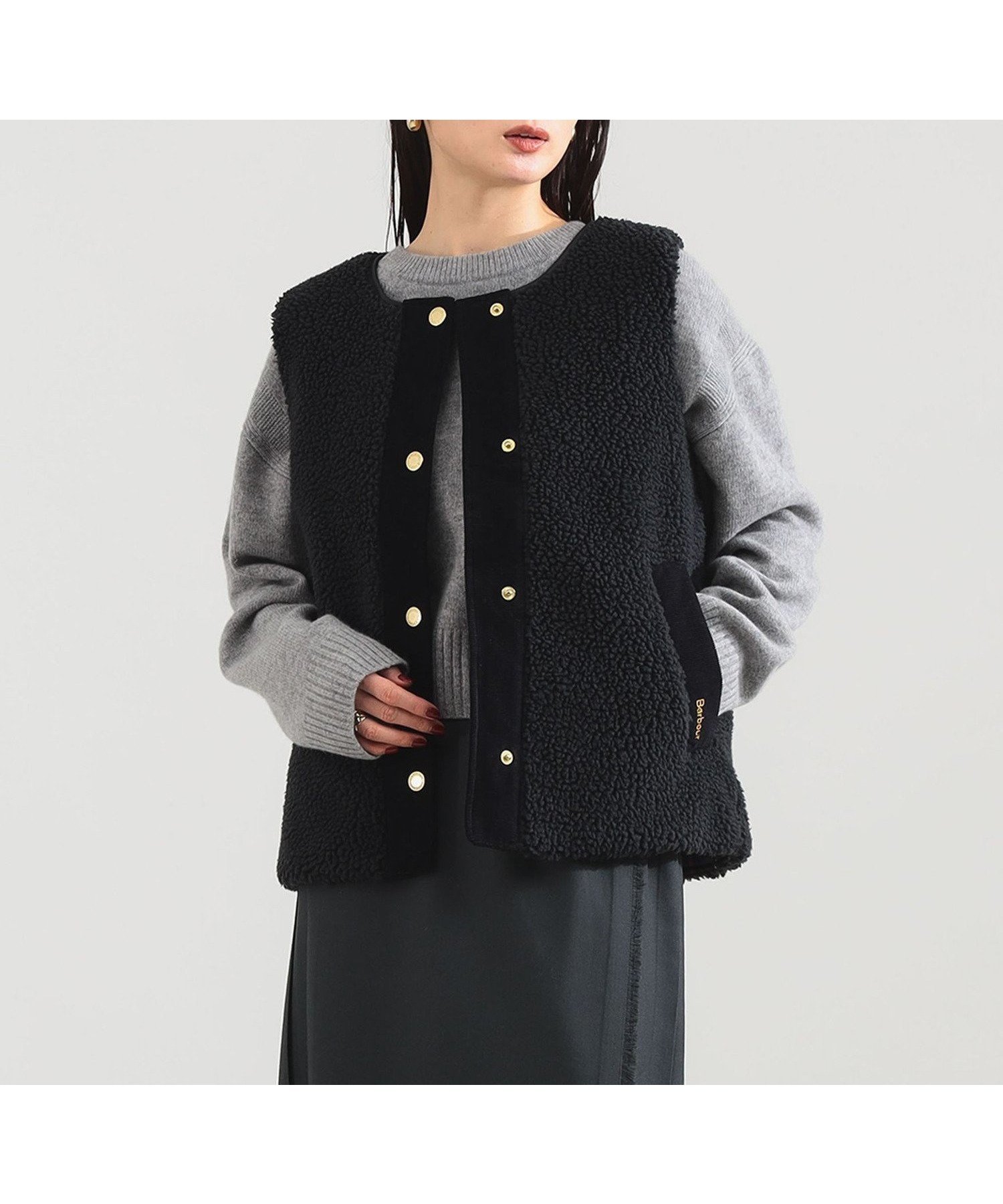 【デミルクス ビームス/Demi-Luxe BEAMS】のBarbour / DULSIE ボア ライナー ベスト インテリア・キッズ・メンズ・レディースファッション・服の通販 founy(ファニー) 　ファッション　Fashion　レディースファッション　Fashion for Women　アウター　Coat / Outerwear Collection　トップス・カットソー　Cut & Sew Tops　ベスト&ジレ / 重ね着スタイル　Vests & Gilets　アウトドア　Outdoor Clothing　インナー　Innerwear　秋　Autumn　カットソー　Cut and Sewn Top　コーデュロイ　Corduroy, Cord Fabric　軽量　Lightweight, Ultra Light　ジャケット　Jacket, Outerwear　ストール　Stole, Wrap　タートル　Turtleneck, Turtle Collar　人気　Popular, Best Seller　バランス　Balance, Style Balance　フロント　Front, Front Design　ベスト　Vest, Waistcoat　ポケット　Pocket, Pocket Detail　ミドル　Middle Length, Mid Height　ミリタリー　Military, Army Style　ライナー　Liner, Inner Layer　冬　Winter / This Winter　BLACK|ID: prp329100004741989 ipo3291000000034264934