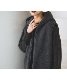 【スタディオ クリップ/studio CLIP】のリバーシブルキルトボアベスト 人気、トレンドファッション・服の通販 founy(ファニー) ファッション Fashion レディースファッション Fashion for Women アウター Coat / Outerwear Collection トップス・カットソー Cut & Sew Tops ベスト&ジレ / 重ね着スタイル Vests & Gilets おすすめ Recommended / Our Picks インナー Innerwear カットソー Cut and Sewn Top キルト Quilt, Quilted Fabric ベスト Vest, Waistcoat |ID:prp329100004742033