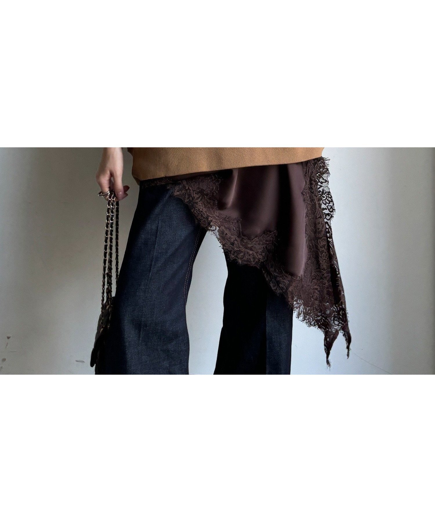 【ドゥドゥ/DouDou】の【完売カラー再追加!】アシメレースキャミ インテリア・キッズ・メンズ・レディースファッション・服の通販 founy(ファニー) 　ファッション　Fashion　レディースファッション　Fashion for Women　トップス・カットソー　Cut & Sew Tops　キャミソール&ノースリーブ　Camisoles & Sleeveless Tops　アシンメトリー　Asymmetrical Style　インナー　Innerwear　カットソー　Cut and Sewn Top　スマート　Smart, Elegant　レース　Lace, Lace Fabric　A/W・秋冬　Autumn/Winter　冬　Winter / This Winter　再入荷　Restock / Back in Stock　2025年　2025　2025-2026秋冬・A/W　Autumn/Winter 2025–26 AW25–26　ブラウン|ID: prp329100004742095 ipo3291000000034894639