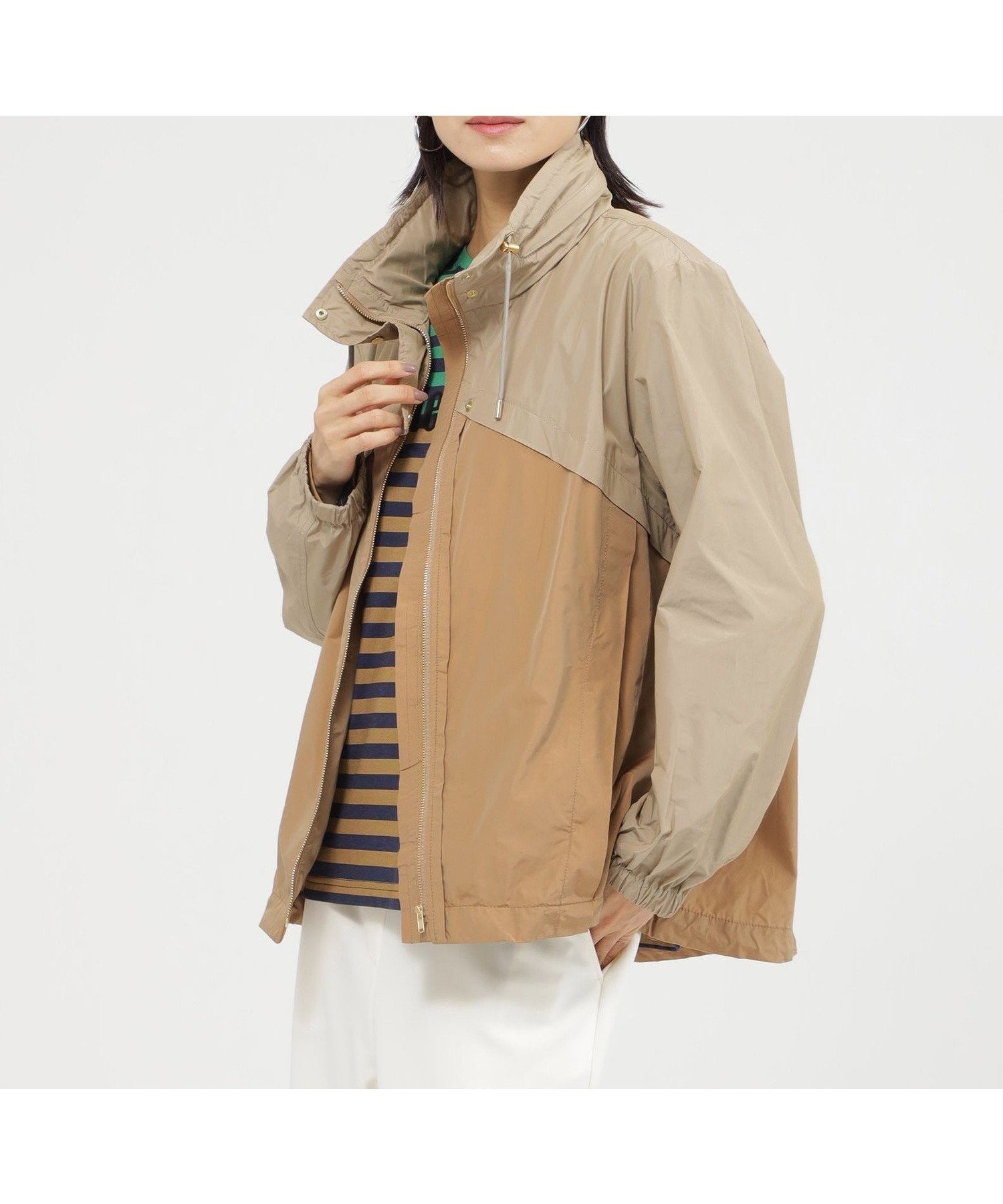 【エヴェックス バイ クリツィア/EVEX by KRIZIA】の【カタログ掲載品】【ウォッシャブル】シャンブレータフタスタンドカラーブルゾン インテリア・キッズ・メンズ・レディースファッション・服の通販 founy(ファニー) 　ファッション　Fashion　レディースファッション　Fashion for Women　アウター　Coat / Outerwear Collection　ブルゾンジャケット・スポーティアウター　Blouson Jackets　おすすめ　Recommended / Our Picks　ウォッシャブル　Machine Washable　シャンブレー　Chambray, Denim-Like Fabric　スタンド　Stand Collar, Upright Stand　スポーティ　Sporty, Casual Athletic　タフタ　Taffeta, Structured Fabric　バランス　Balance, Style Balance　ブルゾン　Blouson, Bomber Jacket　エレガント 上品　Elegant　A/W・秋冬　Autumn/Winter　ベージュ|ID: prp329100004742181 ipo3291000000034266867