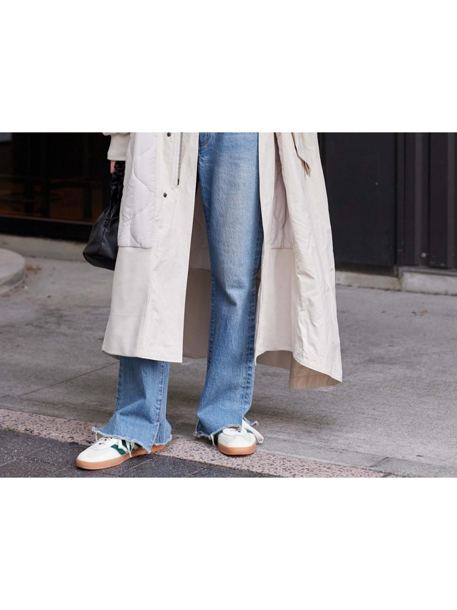 【チャオパニックティピー/CIAOPANIC TYPY】の【etsinta/エシンタ】切替マキシミリタリーコート インテリア・キッズ・メンズ・レディースファッション・服の通販 founy(ファニー) 　ファッション　Fashion　レディースファッション　Fashion for Women　アウター　Coat / Outerwear Collection　コート・ロングコート・ピーコート　Long Coats, Peacoats & More　キルティング　Quilted, Quilting　キルト　Quilt, Quilted Fabric　切替　Switching, Contrast Panel　軽量　Lightweight, Ultra Light　シンプル　Simple, Minimal　スウェット / スエット　Sweatshirt, Sweatwear　タートルネック　Turtleneck, High Neck　デニム　Denim, Jeans Material　定番　Standard, Basic Item　防寒　Cold Protection, Winter-Ready　マフラー　Scarf, Muffler　リラックス　Relax, Relaxed Fit　ロング　Long, Long-Length　ワイド　Wide, Wide Fit　A/W・秋冬　Autumn/Winter　おすすめ　Recommended / Our Picks　オフホワイト|ID: prp329100004742206 ipo3291000000034893625