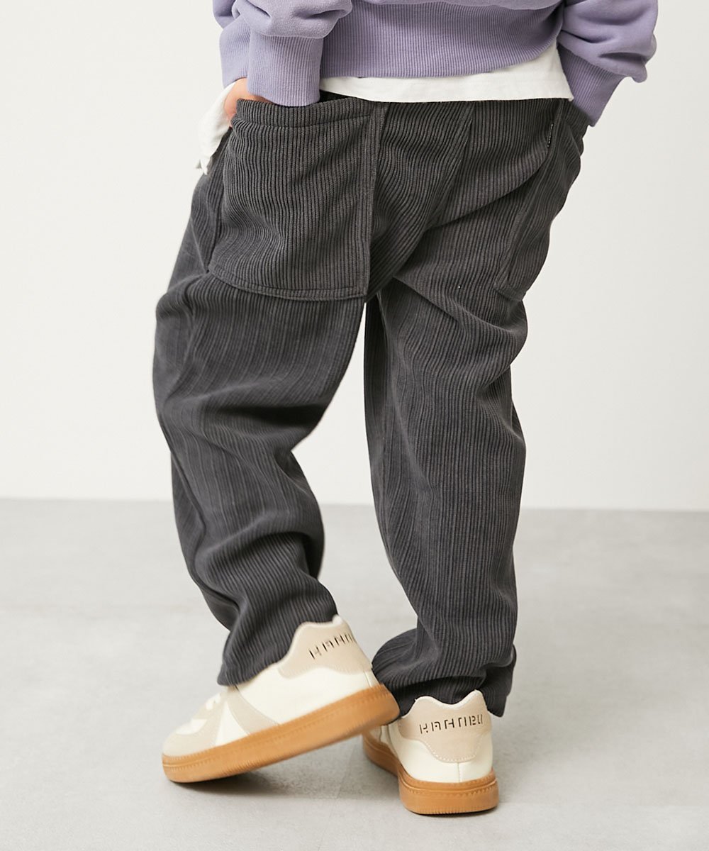 【デビロック/devirock / KIDS】のダッドポケット やわらかコーデュロイ風ストレッチパンツ ロングパンツ ボトムス 25AW インテリア・キッズ・メンズ・レディースファッション・服の通販 founy(ファニー) ファッション Fashion キッズファッション Fashion for Kids ボトムス Bottoms カットソー Cut and Sewn Top コーデュロイ Corduroy, Cord Fabric ストレッチ Stretch, Stretchy Fabric ポケット Pocket, Pocket Detail ロング Long, Long-Length エレガント 上品 Elegant 2025年 2025 2025-2026秋冬・A/W Autumn/Winter 2025–26 AW25–26 001-スミクロ|ID: prp329100004742309 ipo3291000000034565085