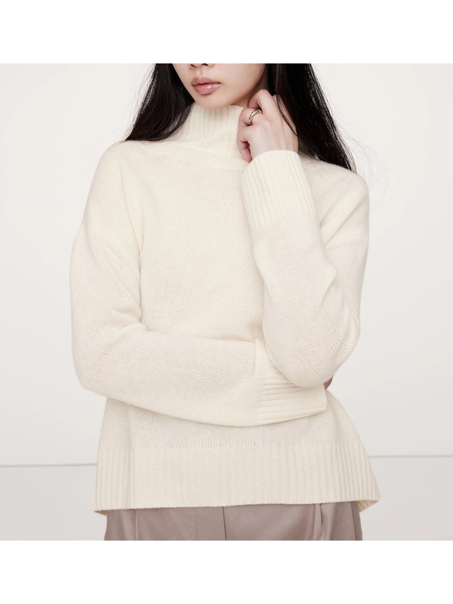 【バナナ リパブリック/BANANA REPUBLIC】のリラックス カシミヤ タートルネック セーター インテリア・キッズ・メンズ・レディースファッション・服の通販 founy(ファニー) 　ファッション　Fashion　レディースファッション　Fashion for Women　トップス・カットソー　Cut & Sew Tops　タートルネック・ハイネックトップス　Turtlenecks & High-Neck Tops　セーター　Sweater, Knitwear　タートルネック　Turtleneck, High Neck　プリント　Print, Printed Pattern　リラックス　Relax, Relaxed Fit　IVORY|ID: prp329100004742567 ipo3291000000034270864