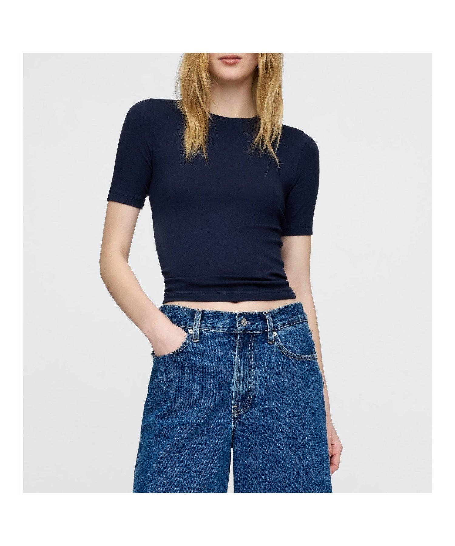 【ギャップ/GAP】のモダン クルーネックTシャツ インテリア・キッズ・メンズ・レディースファッション・服の通販 founy(ファニー) 　ファッション　Fashion　レディースファッション　Fashion for Women　トップス・カットソー　Cut & Sew Tops　シャツ・ブラウス・オフィスカジュアル　Elegant Blouses & Button-Ups　ロングTシャツ・Tシャツ　Longline T-Shirts & Tees　ストレッチ　Stretch, Stretchy Fabric　フィット　Fit, Slim Fit　プリント　Print, Printed Pattern　モダン　Modern, Contemporary　半袖　Short Sleeve, Half Sleeve　NAVY_UNIFORM|ID: prp329100004742610 ipo3291000000034652951