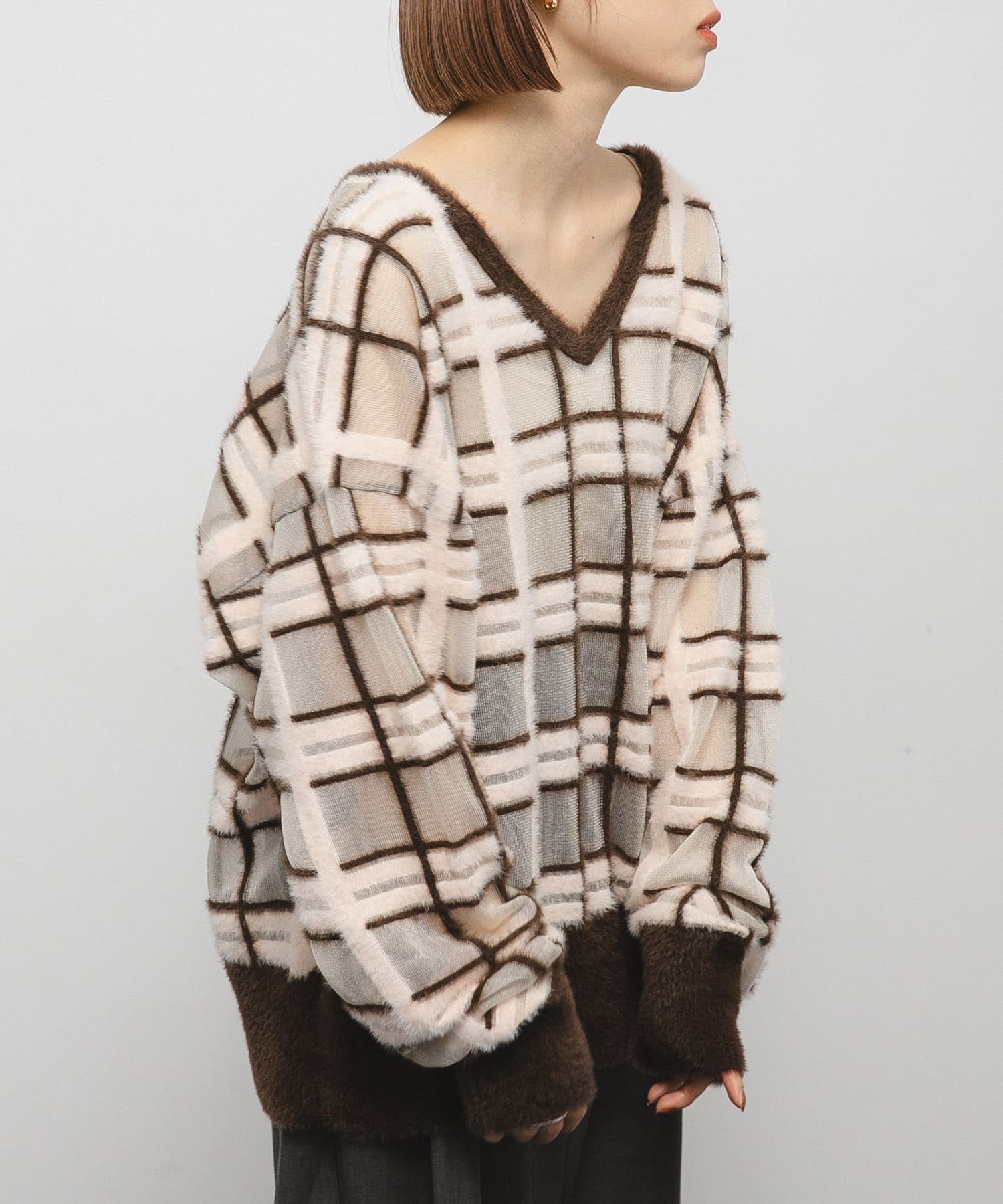 【ケービーエフ/KBF / URBAN RESEARCH】のシアーチェックフェザーニット インテリア・キッズ・メンズ・レディースファッション・服の通販 founy(ファニー)  ファッション Fashion レディースファッション Fashion for Women トップス・カットソー Cut & Sew Tops ニット Knit Tops & Sweaters 2025年 2025 2025-2026秋冬・A/W Autumn/Winter 2025–26 AW25–26 冬 Winter / This Winter インナー Innerwear シアー Sheer, See-Through チェック Check, Plaid, Tartan デコルテ Décolleté, Neckline フェザー Feather, Feather Detail ベーシック Basic, Essential ボトム Bottoms, Lower Wear A/W・秋冬 Autumn/Winter BROWN×PNK|ID: prp329100004742625 ipo3291000000034271553