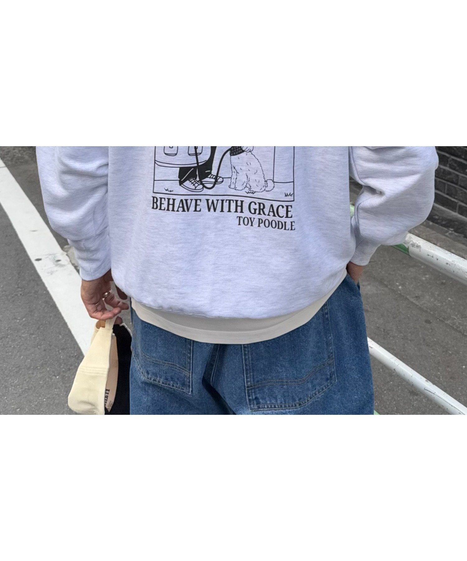 【チャオパニックティピー/CIAOPANIC TYPY】の【ユニセックス】DOGS刺繍ロゴプリントスウェット インテリア・キッズ・メンズ・レディースファッション・服の通販 founy(ファニー) ファッション Fashion レディースファッション Fashion for Women トップス・カットソー Cut & Sew Tops レディースパーカー・カジュアルフーディー Casual Hoodies & Sweatshirts スウェット・クルーネックトップス Sweatshirts & Crewnecks / Relaxed Fit Sweat Tops イラスト Illustration サングラス Sunglasses, Shades シンプル Simple, Minimal スウェット / スエット Sweatshirt, Sweatwear スラックス Slacks, Dress Pants デニム Denim, Jeans Material 人気 Popular, Best Seller プリント Print, Printed Pattern ベーシック Basic, Essential ルーズ Loose, Oversized ロング Long, Long-Length 冬 Winter / This Winter おすすめ Recommended / Our Picks 犬 Dog ライトグレー|ID: prp329100004742669 ipo3291000000034479121