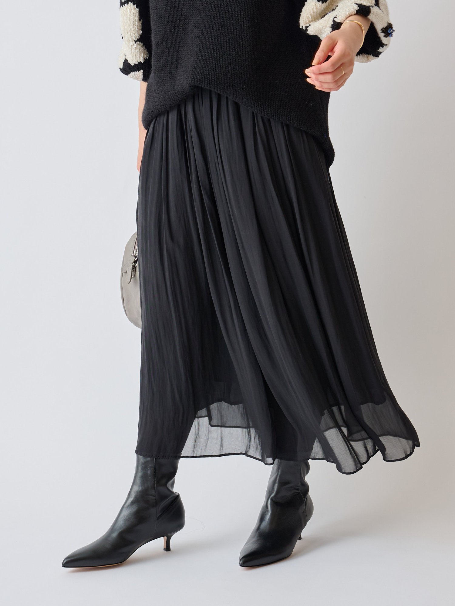 【ビアズリー/BEARDSLEY】のシワシフォンギャザーパンツ(ドット) インテリア・キッズ・メンズ・レディースファッション・服の通販 founy(ファニー) 　ファッション　Fashion　レディースファッション　Fashion for Women　パンツ　Pants & Trousers　ギャザー　Gathered, Ruffled　シフォン　Chiffon, Lightweight Fabric　ドット　Polka Dot, Dot Pattern　フェミニン　Feminine, Girly　ポケット　Pocket, Pocket Detail　リボン　Ribbon, Bow　ブラック|ID: prp329100004742703 ipo3291000000034619751