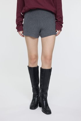 【マウジー/moussy】のKNIT MICRO ショーツ 人気、トレンドファッション・服の通販 founy(ファニー) ファッション Fashion レディースファッション Fashion for Women トップス・カットソー Cut & Sew Tops ニット Knit Tops & Sweaters カーディガン Cardigan, Knitwear ショーツ Shorts, Short Pants ショート Short, Short Length スウェット / スエット Sweatshirt, Sweatwear セットアップ Set-Up, Coordinated Outfit タイツ Tights, Legwear ダウン Down, Puffer 人気 Popular, Best Seller バランス Balance, Style Balance リラックス Relax, Relaxed Fit ロング Long, Long-Length A/W・秋冬 Autumn/Winter 再入荷 Restock / Back in Stock おすすめ Recommended / Our Picks |ID:prp329100004742761