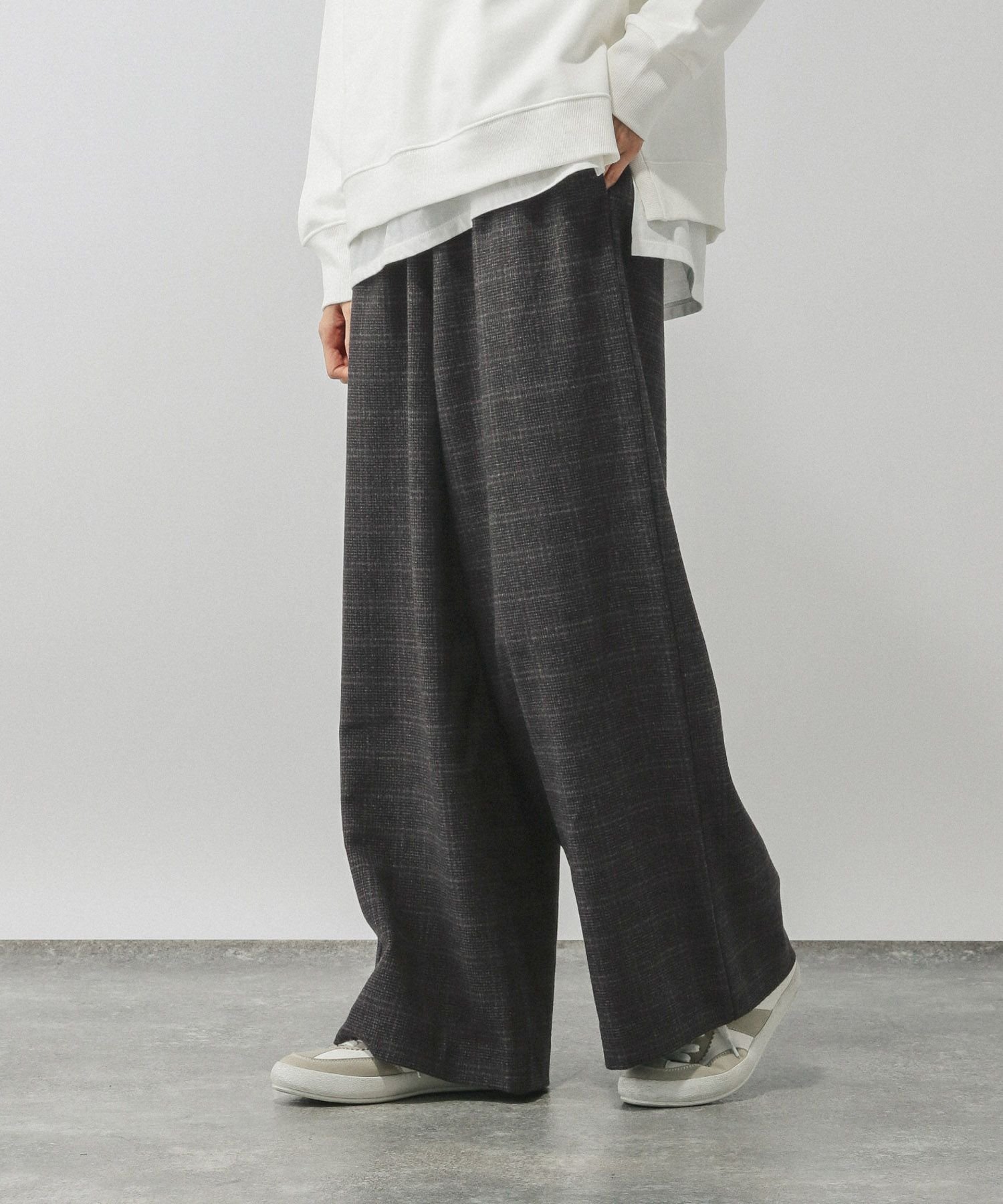 【グローバルワーク/GLOBAL WORK】のあったかリラックスワイドパンツ/591305 インテリア・キッズ・メンズ・レディースファッション・服の通販 founy(ファニー) 　ファッション　Fashion　レディースファッション　Fashion for Women　パンツ　Pants & Trousers　おすすめ　Recommended / Our Picks　コンパクト　Compact, Small Size　シャーリング　Shirring, Ruched　シューズ　Shoes, Footwear　ジャケット　Jacket, Outerwear　スウェット / スエット　Sweatshirt, Sweatwear　ストレッチ　Stretch, Stretchy Fabric　スマート　Smart, Elegant　スリッポン　Slip-On, Loafer　トレンド　Trend, Trending Now　リラックス　Relax, Relaxed Fit　楽ちん　Easy Fit, Comfortable　グレンチェック12|ID: prp329100004742767 ipo3291000000034808978