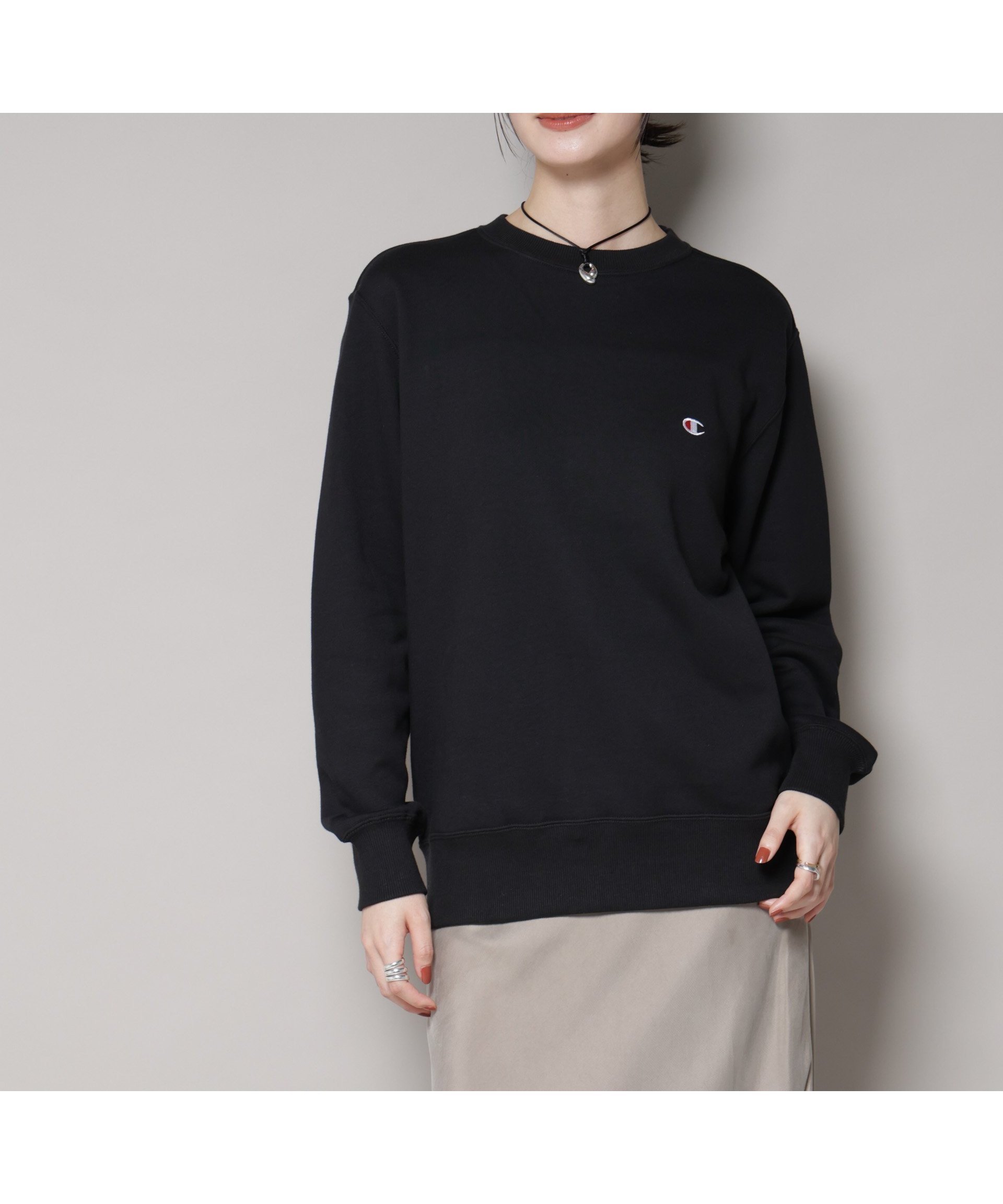 【ナノ ユニバース/nano universe】のChampion/CREW NECK SWEATSHIRT インテリア・キッズ・メンズ・レディースファッション・服の通販 founy(ファニー) 　ファッション　Fashion　レディースファッション　Fashion for Women　トップス・カットソー　Cut & Sew Tops　シャツ・ブラウス・オフィスカジュアル　Elegant Blouses & Button-Ups　レディースパーカー・カジュアルフーディー　Casual Hoodies & Sweatshirts　ロングTシャツ・Tシャツ　Longline T-Shirts & Tees　スウェット・クルーネックトップス　Sweatshirts & Crewnecks / Relaxed Fit Sweat Tops　アンダー　Underwear Essentials　スウェット / スエット　Sweatshirt, Sweatwear　セーター　Sweater, Knitwear　ニューヨーク　New York, NYC Style　プリント　Print, Printed Pattern　2025年　2025　2025-2026秋冬・A/W　Autumn/Winter 2025–26 AW25–26　ブラック|ID: prp329100004742773 ipo3291000000034272760