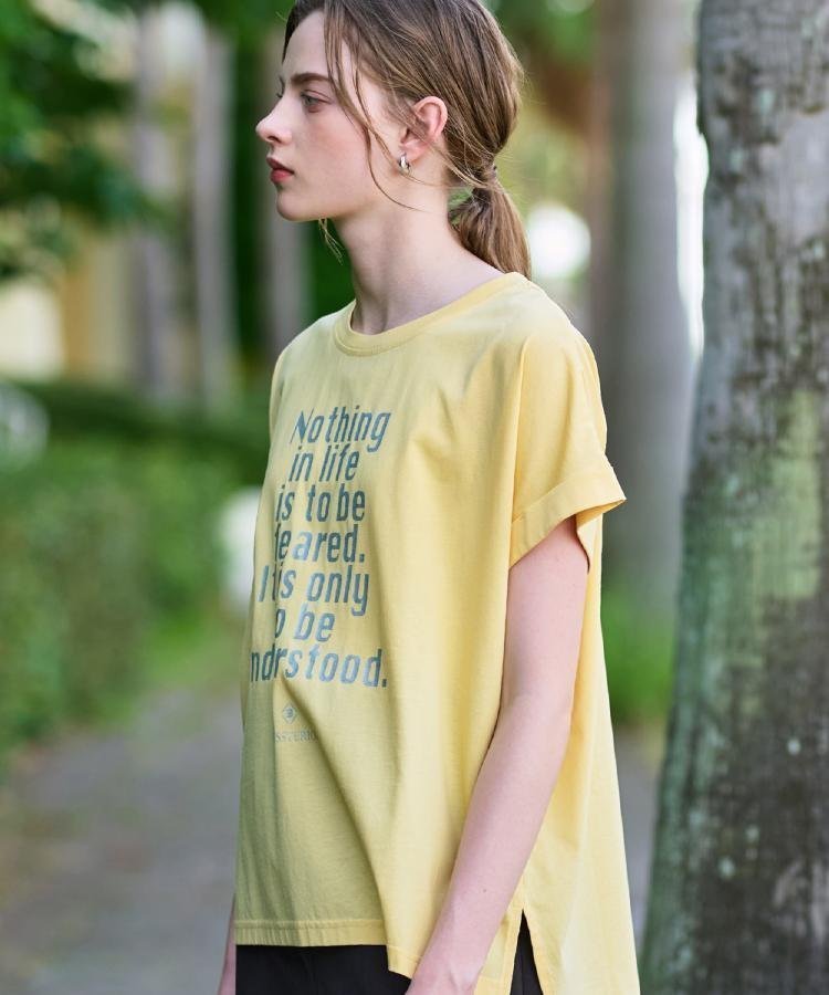 【ドレステリア/DRESSTERIOR】の箔PTドルマンスリーブロゴTシャツ インテリア・キッズ・メンズ・レディースファッション・服の通販 founy(ファニー)  ファッション Fashion レディースファッション Fashion for Women トップス・カットソー Cut & Sew Tops シャツ・ブラウス・オフィスカジュアル Elegant Blouses & Button-Ups ロングTシャツ・Tシャツ Longline T-Shirts & Tees おすすめ Recommended / Our Picks ジャケット Jacket, Outerwear スタンダード Standard, Basic スマート Smart, Elegant プリント Print, Printed Pattern ボトム Bottoms, Lower Wear イエロー|ID: prp329100004742809 ipo3291000000034273009