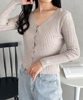 【アウトフィッター ラボ/Outfitter lab】のクロップドリブニットカーディガン 人気、トレンドファッション・服の通販 founy(ファニー) ファッション Fashion レディースファッション Fashion for Women トップス・カットソー Cut & Sew Tops ニット Knit Tops & Sweaters カーディガン・羽織り Layered Style Cardigans イエロー Yellow クロップド Cropped, Short Length シンプル Simple, Minimal スニーカー Sneakers, Trainers タートルネック Turtleneck, High Neck トレンド Trend, Trending Now フィット Fit, Slim Fit フェミニン Feminine, Girly フレア Flare, Flared プリーツ Pleats, Pleated ベーシック Basic, Essential 羽織 Haori, Light Jacket A/W・秋冬 Autumn/Winter S/S・春夏 SS, Spring/Summer, Warm Season プチプライス・低価格 Affordable / Budget Price おすすめ Recommended / Our Picks 夏 Summer エレガント 上品 Elegant |ID:prp329100004742966