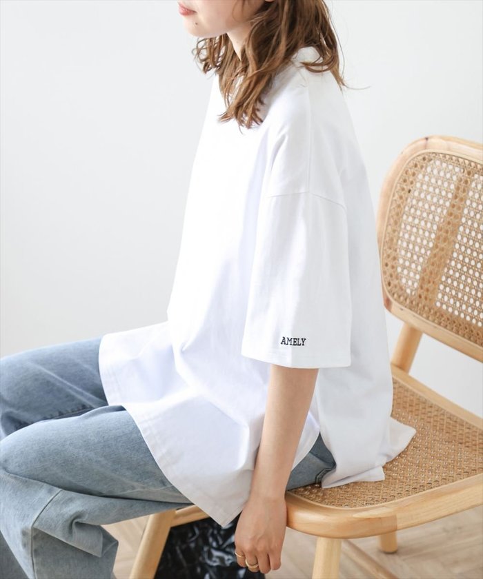 【ラジュール/Lajour】のワンポイントロゴTシャツ インテリア・キッズ・メンズ・レディースファッション・服の通販 founy(ファニー) https://founy.com/ ファッション Fashion レディースファッション Fashion for Women トップス・カットソー Cut & Sew Tops シャツ・ブラウス・オフィスカジュアル Elegant Blouses & Button-Ups ロングTシャツ・Tシャツ Longline T-Shirts & Tees ストレッチ Stretch, Stretchy Fabric スリット Slit, Slit Detail ベーシック Basic, Essential ルーズ Loose, Oversized ワンポイント One Point, Statement Accent |ID: prp329100004743078 ipo3291000000034274978
