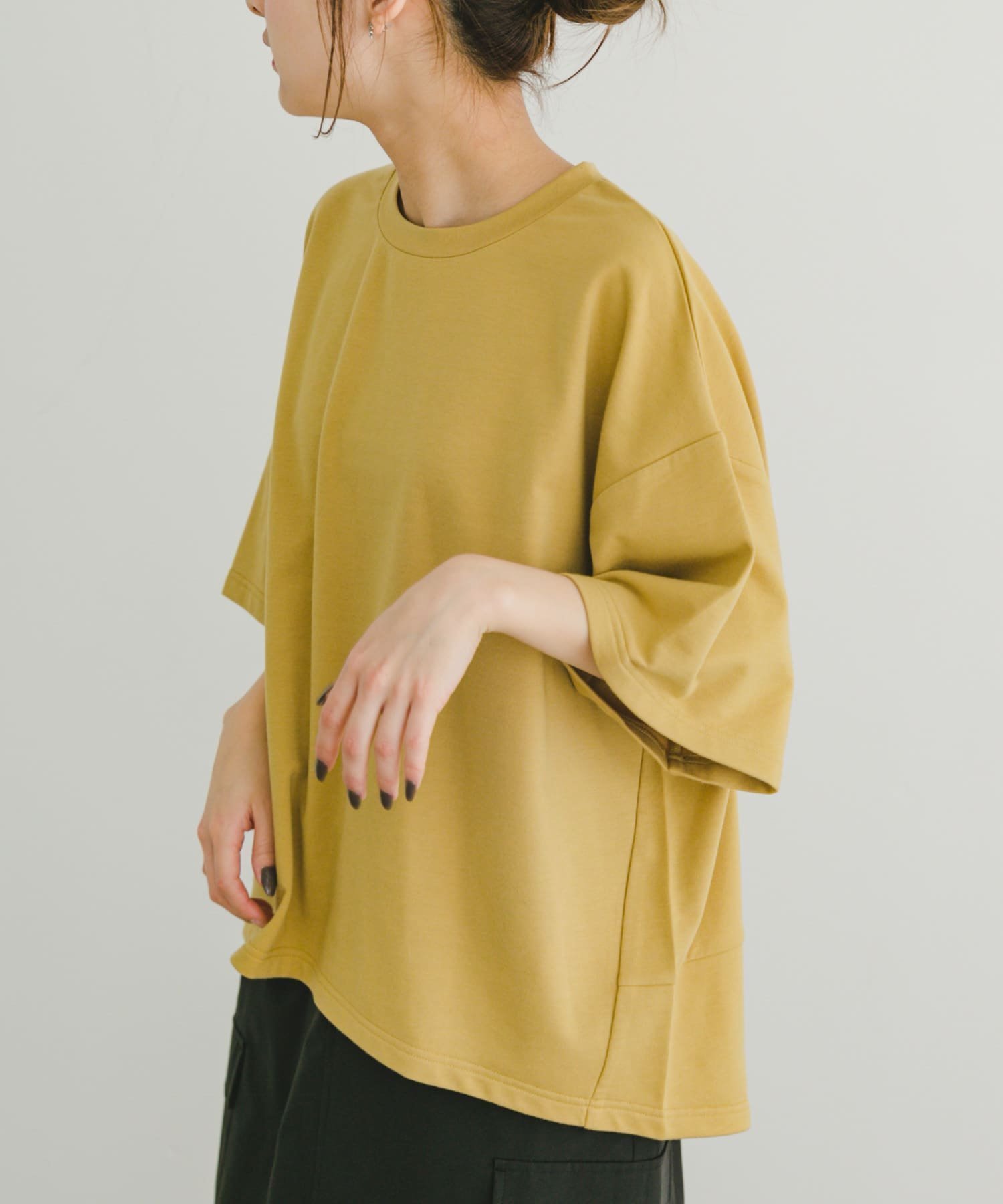 【アイテムズアーバンリサーチ/ITEMS URBAN RESEARCH】のビッグシルエットハンソデTシャツ インテリア・キッズ・メンズ・レディースファッション・服の通販 founy(ファニー) 　ファッション　Fashion　レディースファッション　Fashion for Women　トップス・カットソー　Cut & Sew Tops　シャツ・ブラウス・オフィスカジュアル　Elegant Blouses & Button-Ups　ロングTシャツ・Tシャツ　Longline T-Shirts & Tees　2025年　2025　2025春夏・S/S　Spring/Summer 2025 SS25　イエロー　Yellow　ビッグ　Big, Oversized　エレガント 上品　Elegant　半袖　Short Sleeve, Half Sleeve　夏　Summer　S/S・春夏　SS, Spring/Summer, Warm Season　YEL|ID: prp329100004743094 ipo3291000000034275072