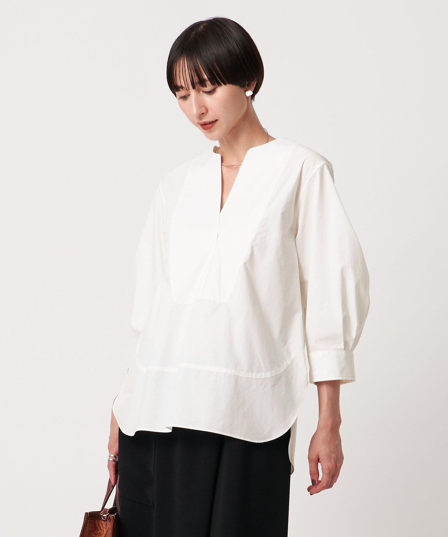 【ユナイテッドアローズ/UNITED ARROWS】のオックス コンビ シャツ ブラウス -ウォッシャブル- インテリア・キッズ・メンズ・レディースファッション・服の通販 founy(ファニー) 　ファッション　Fashion　レディースファッション　Fashion for Women　トップス・カットソー　Cut & Sew Tops　シャツ・ブラウス・オフィスカジュアル　Elegant Blouses & Button-Ups　アクセサリー　Fashion Accessories　インナー　Innerwear　ウォッシャブル　Machine Washable　オックス　Oxford Fabric　クラシック　Classic, Timeless Style　コンビ　Combo, Combination Style　ジャケット　Jacket, Outerwear　スキッパー　Skipper, Open Collar　ストライプ　Stripe, Striped Pattern　タイプライター　Typewriter Fabric, Crisp Cotton　時計　Watch, Wristwatch　ブレスレット　Bracelet, Wristband　無地　Plain, Solid Color　WHITE|ID: prp329100004743239 ipo3291000000035088854