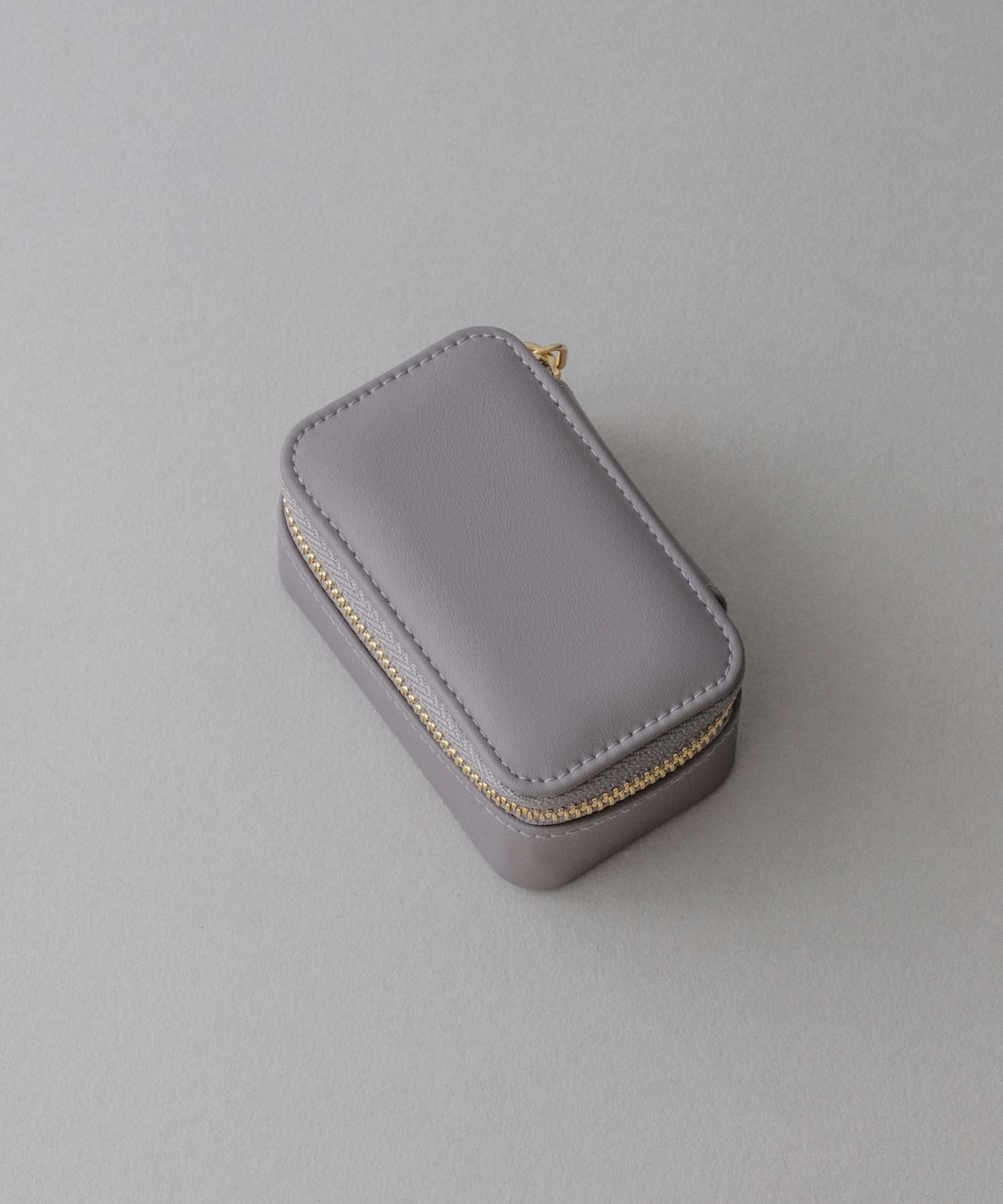 【エテ/ete】のマイフェイバリットポーチ インテリア・キッズ・メンズ・レディースファッション・服の通販 founy(ファニー) ファッション Fashion レディースファッション Fashion for Women ポーチ&ミニバッグ Pouches & Mini Bags クッション Cushion, Throw Pillow シンプル Simple, Minimal ジュエリー Jewelry, Accessories スタイリッシュ Stylish, Fashionable なめらか Smooth, Silky Texture ポーチ Pouch, Small Case おすすめ Recommended / Our Picks エレガント 上品 Elegant ギフト プレゼント Gift / Present C|ID: prp329100004743279 ipo3291000000034540148